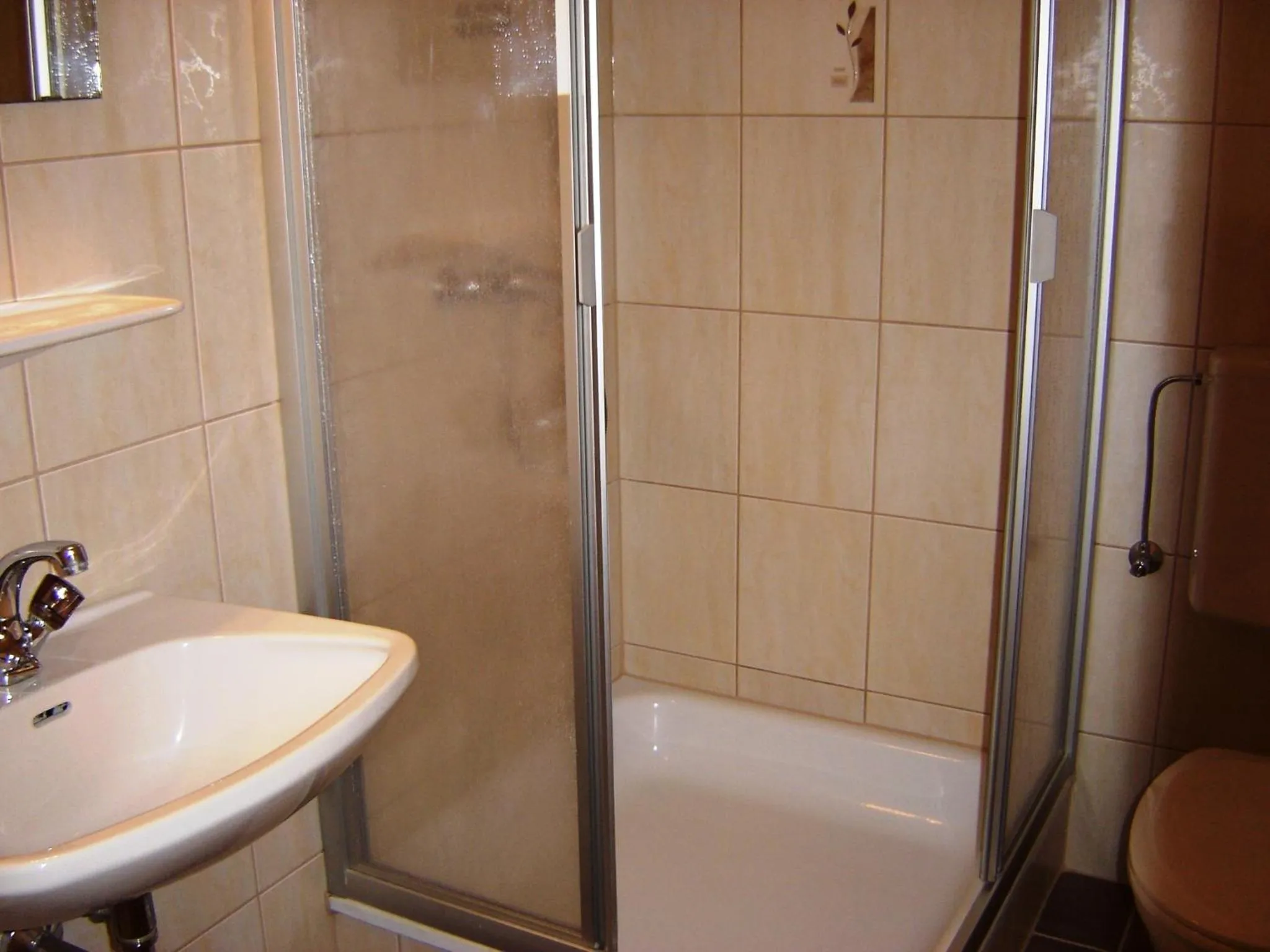 Bathroom in Gasthof Zum heiligen Nikolaus