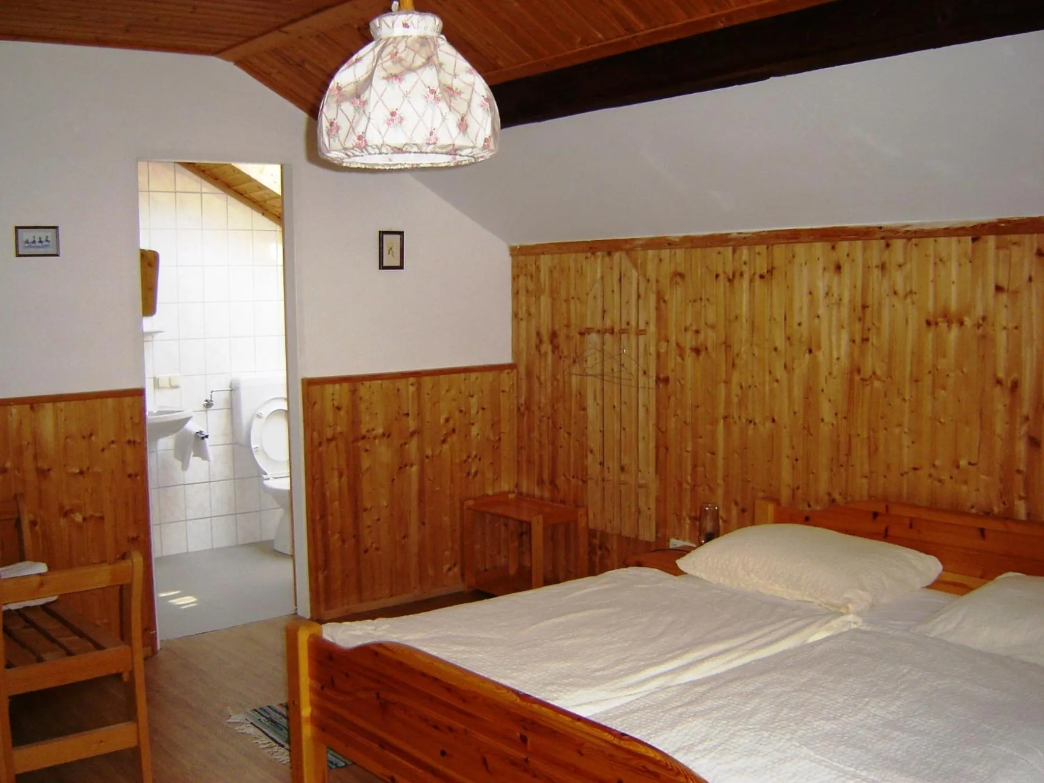 Photo of the whole room, Bed in Gasthof Zum heiligen Nikolaus