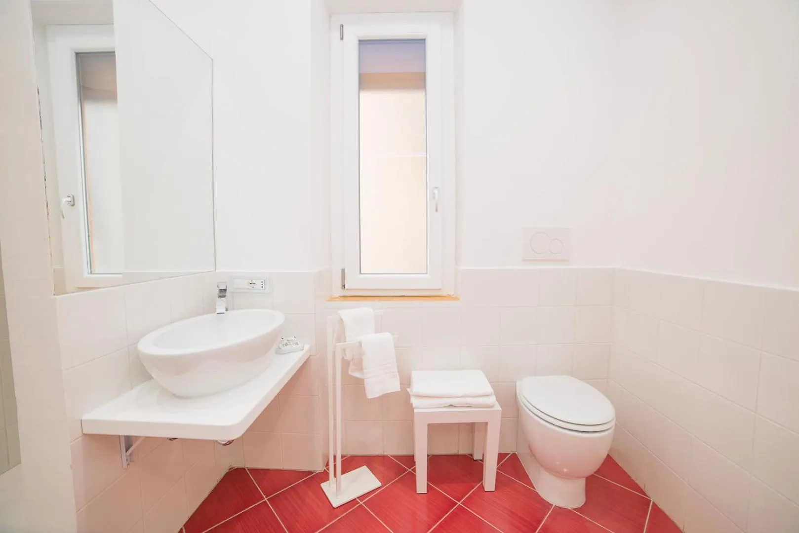 Bathroom in Hotel De Rosa