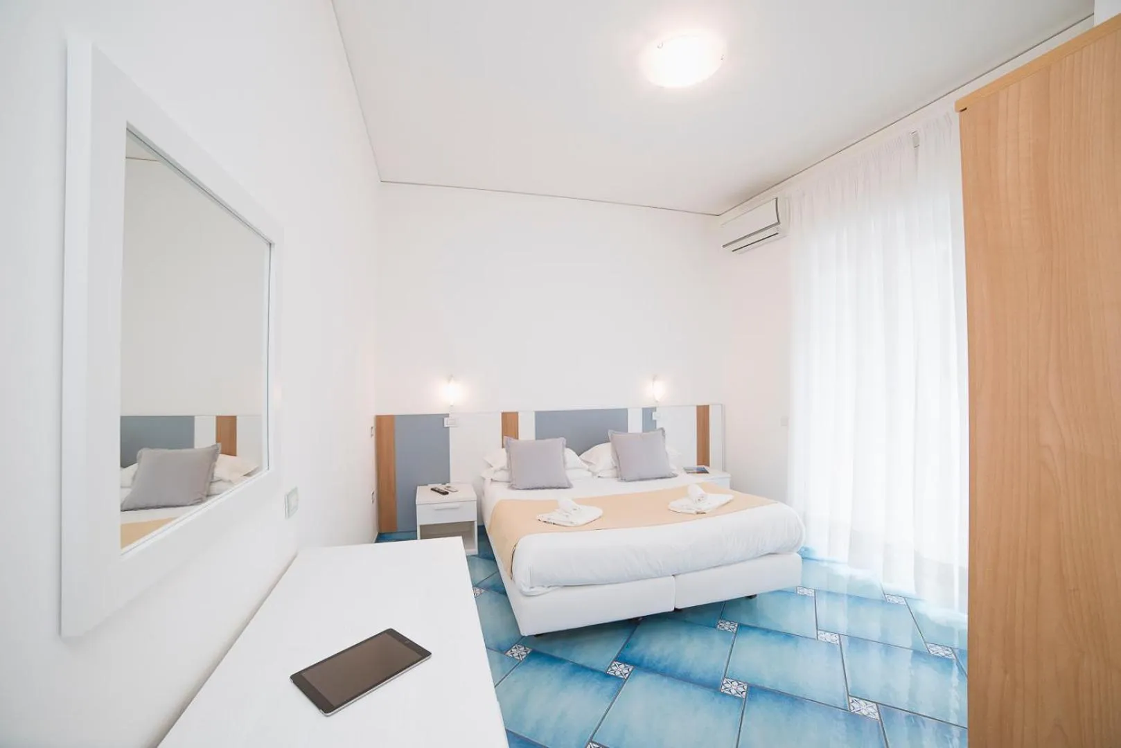 Bed in Hotel De Rosa