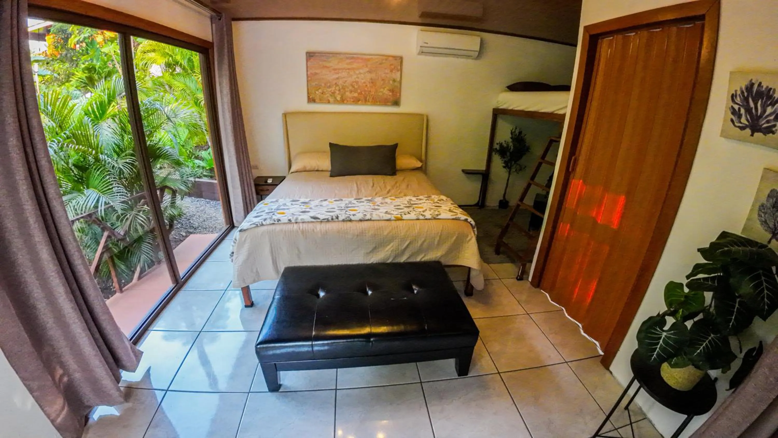 Bed in Bungalows Las Iguanas Arenal Volcano