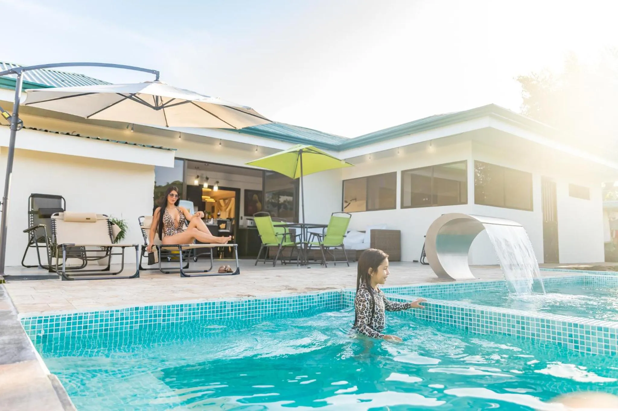 Swimming pool in Bungalows Las Iguanas Arenal Volcano