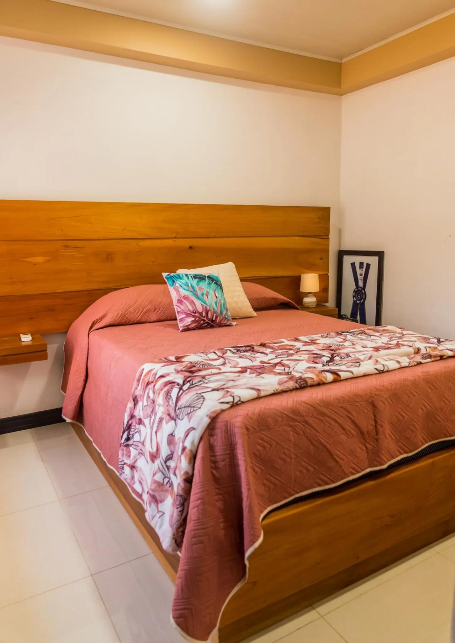 Bed in Bungalows Las Iguanas Arenal Volcano