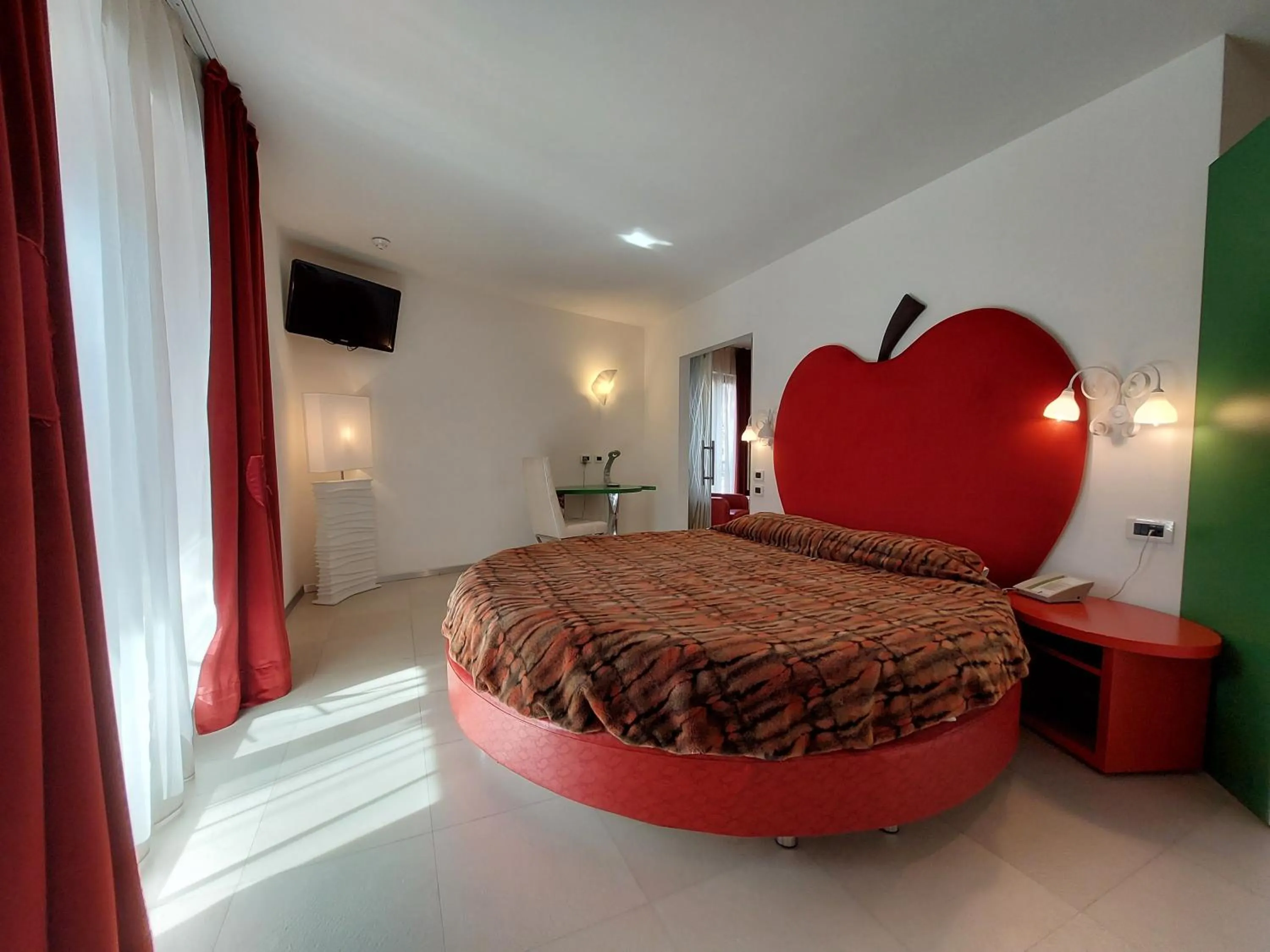 Bed in Design Oberosler Hotel