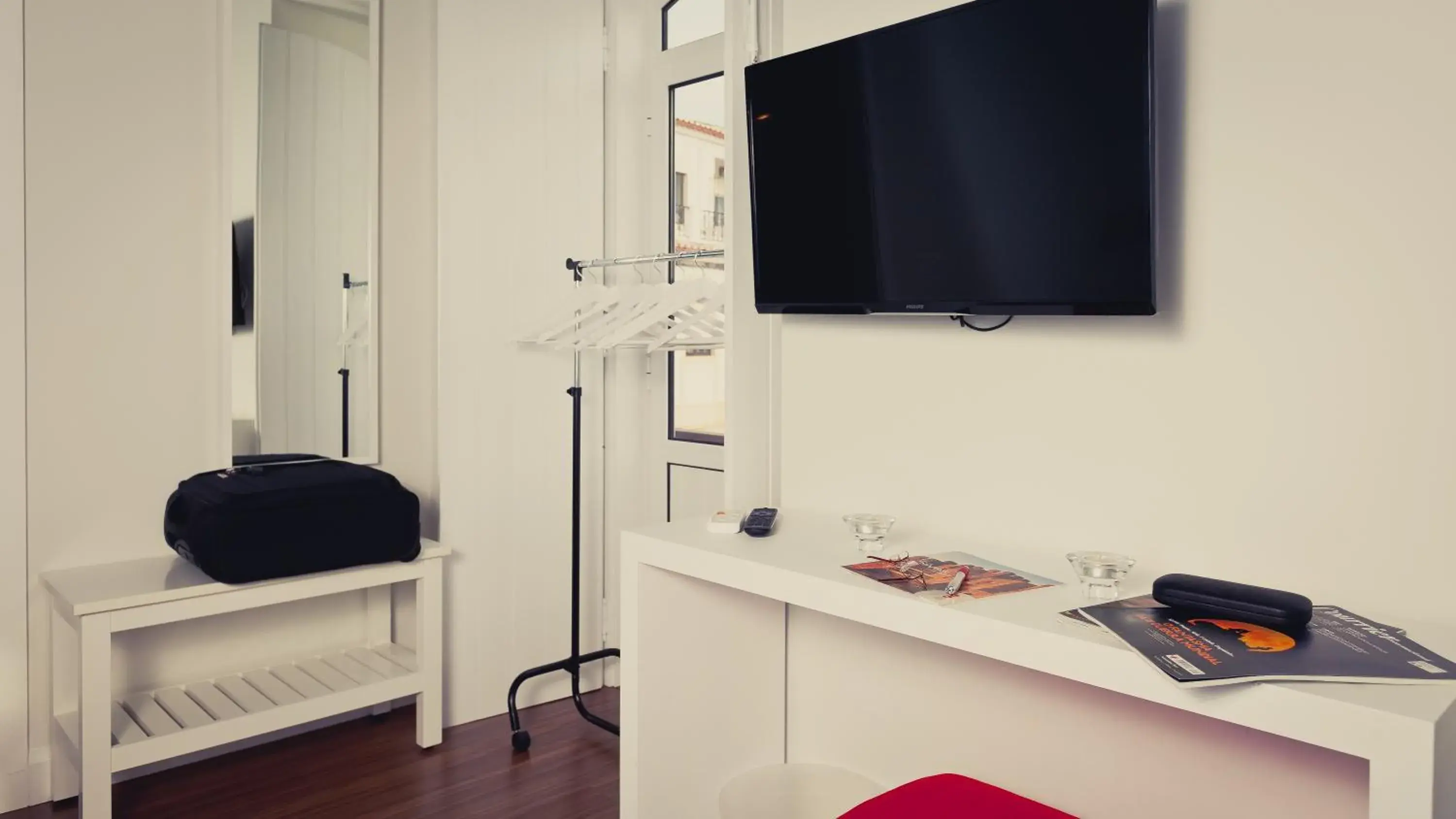 Double Room with Balcony - single occupancy in Bartholomeu Guesthouse Double Room with Balcony - single occupancy in Bartholomeu Guesthouse