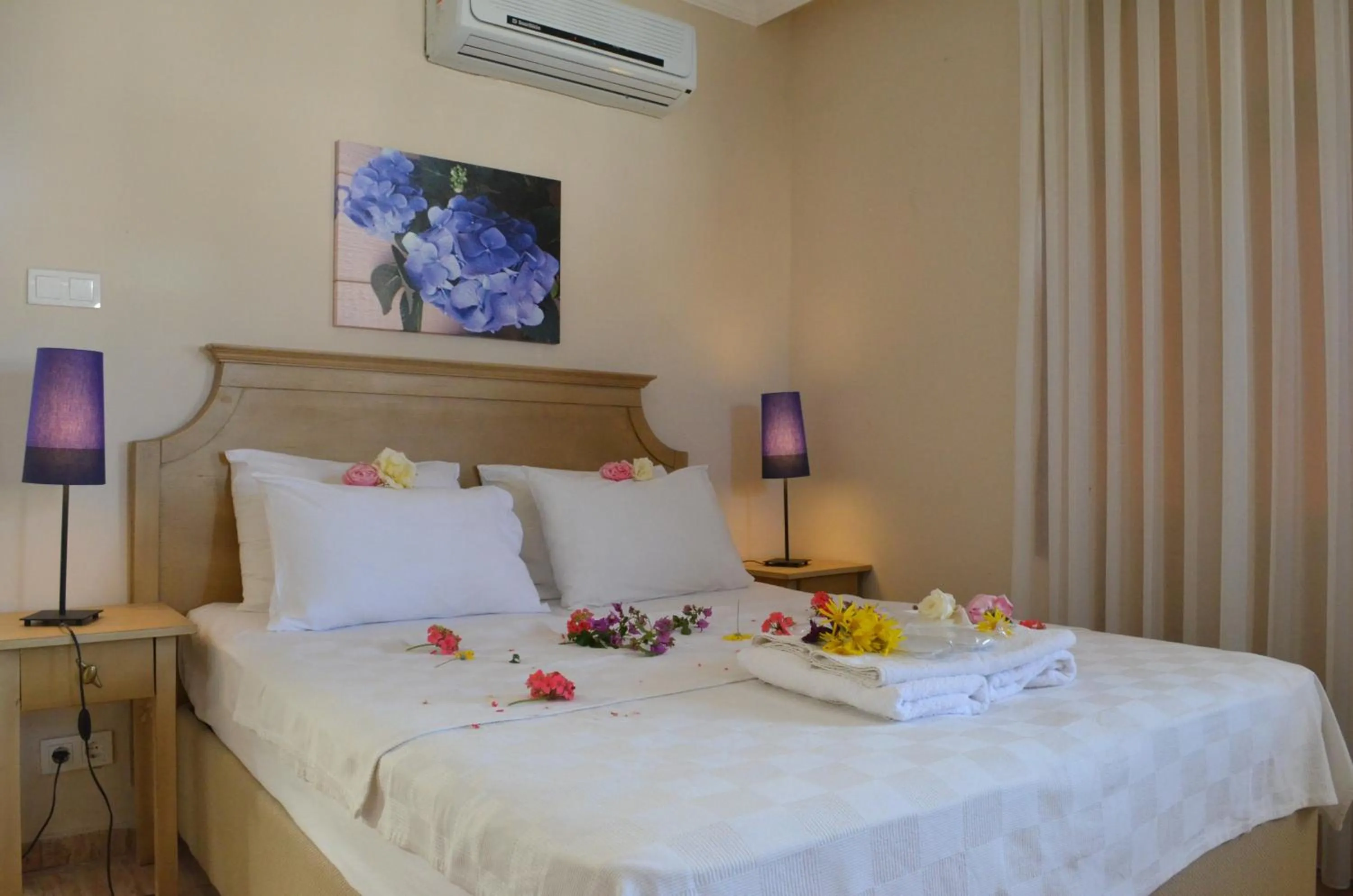 Double Room with Garden View in cunda panorama otel