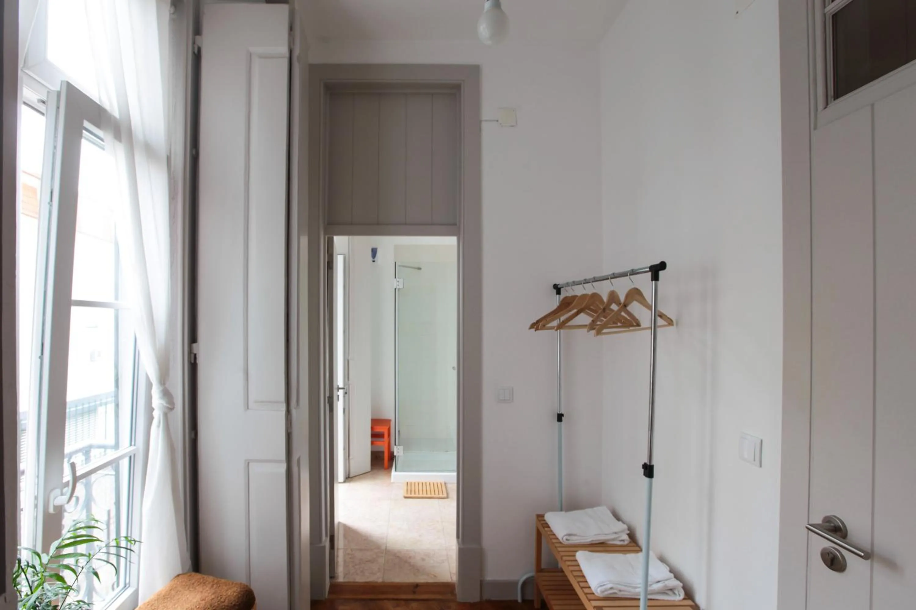 Photo of the whole room, Bed in Inn Possible Lisbon Hostel