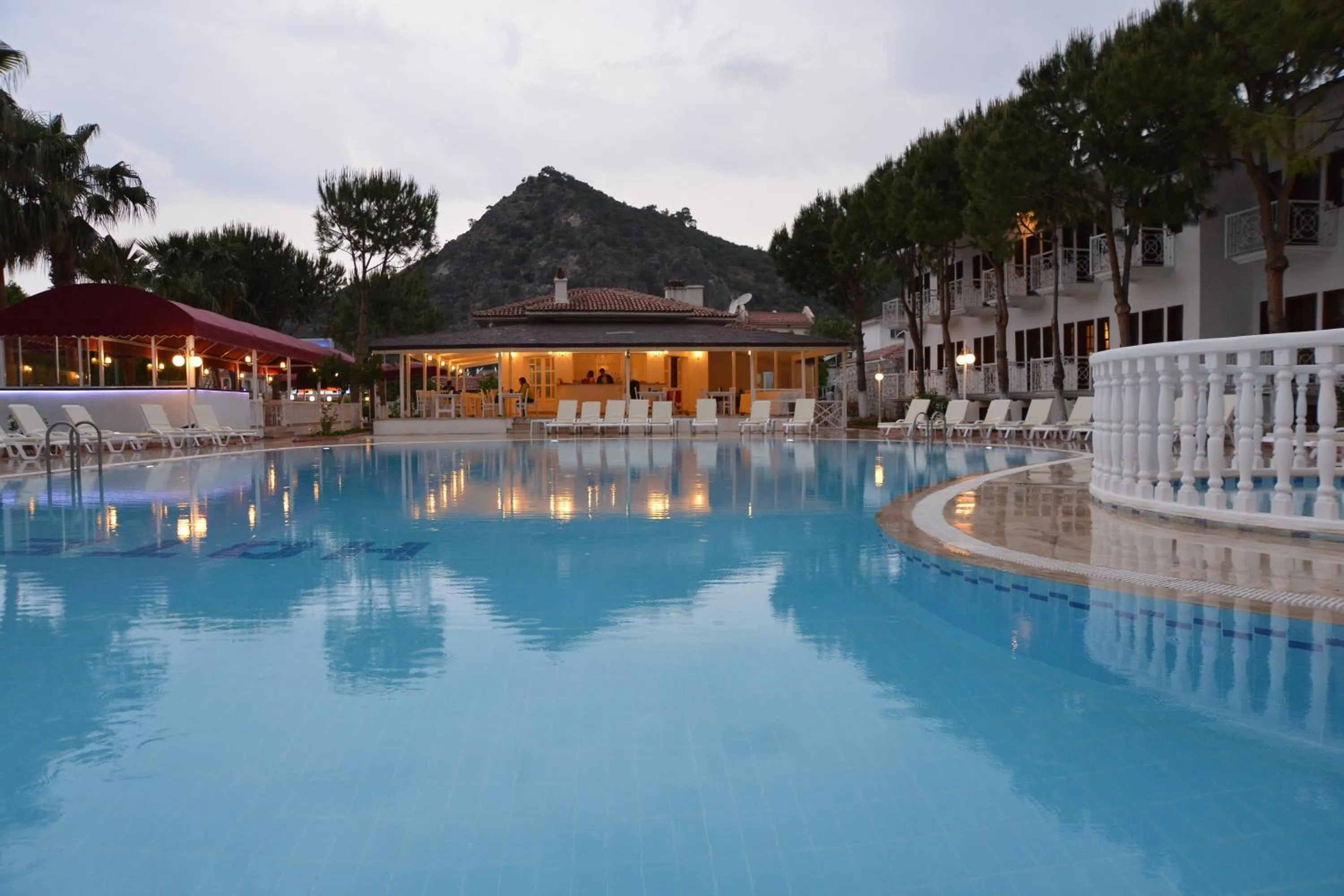 Swimming pool in White Hotel