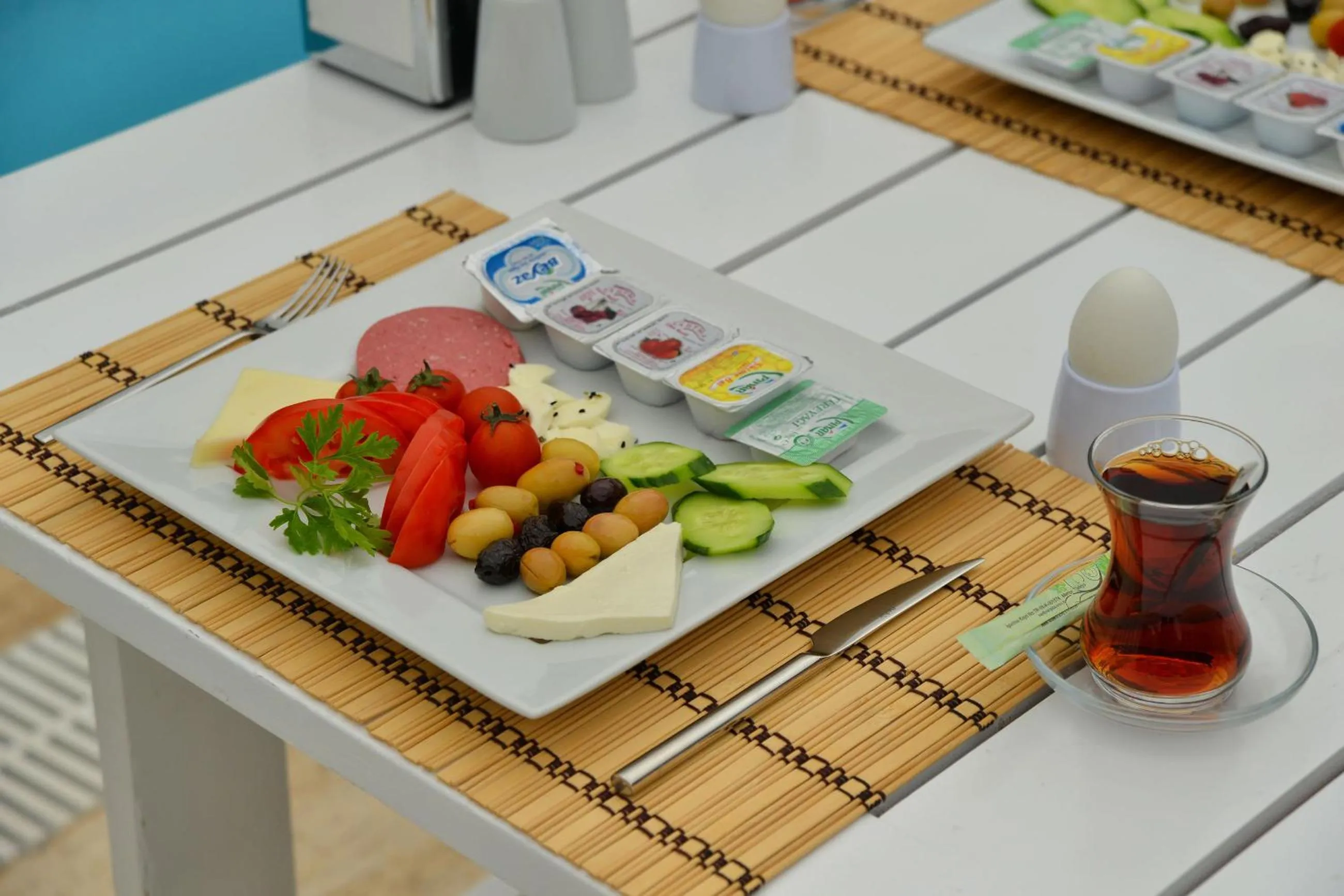 Breakfast in White Hotel