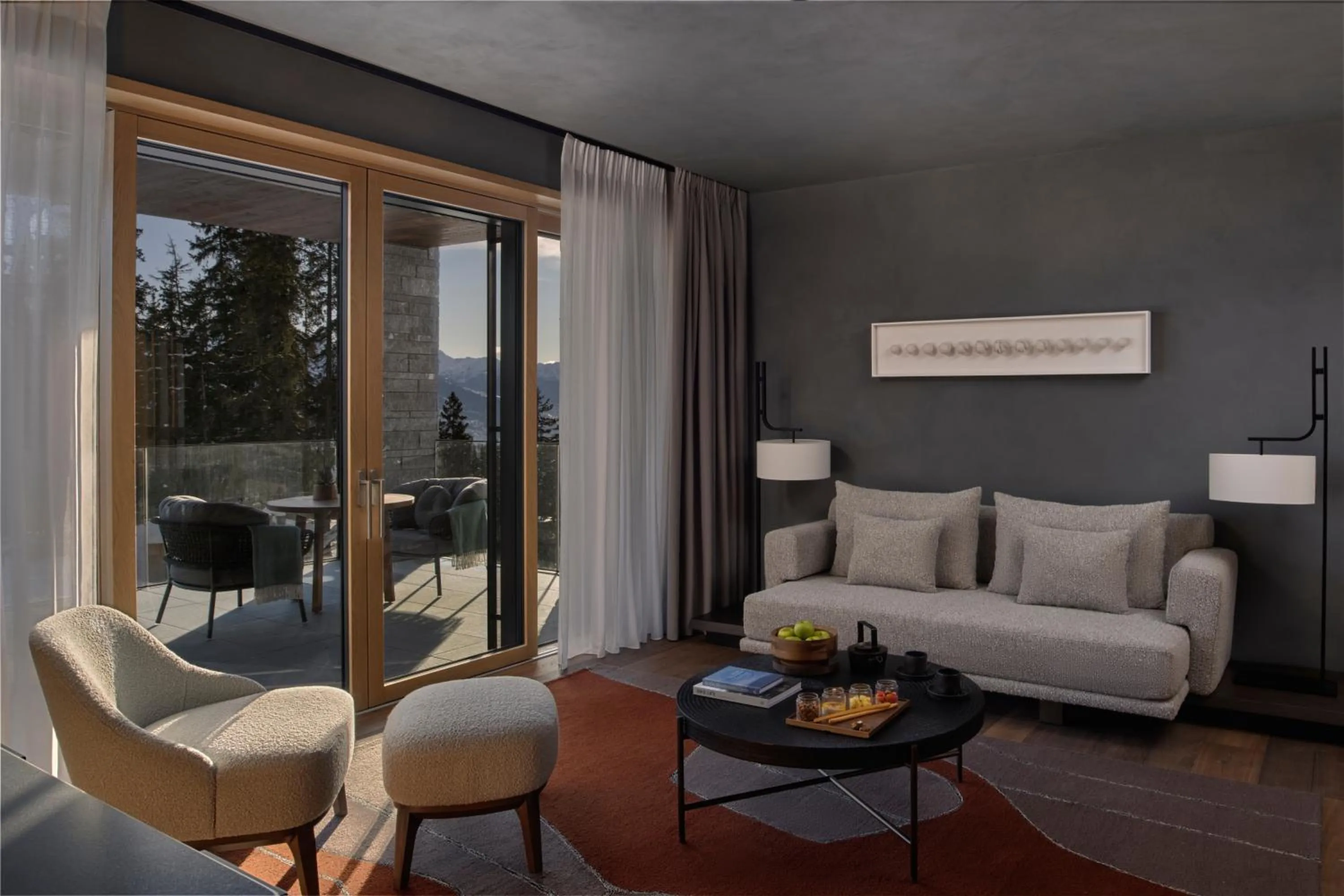 Photo of the whole room in Six Senses Crans-Montana