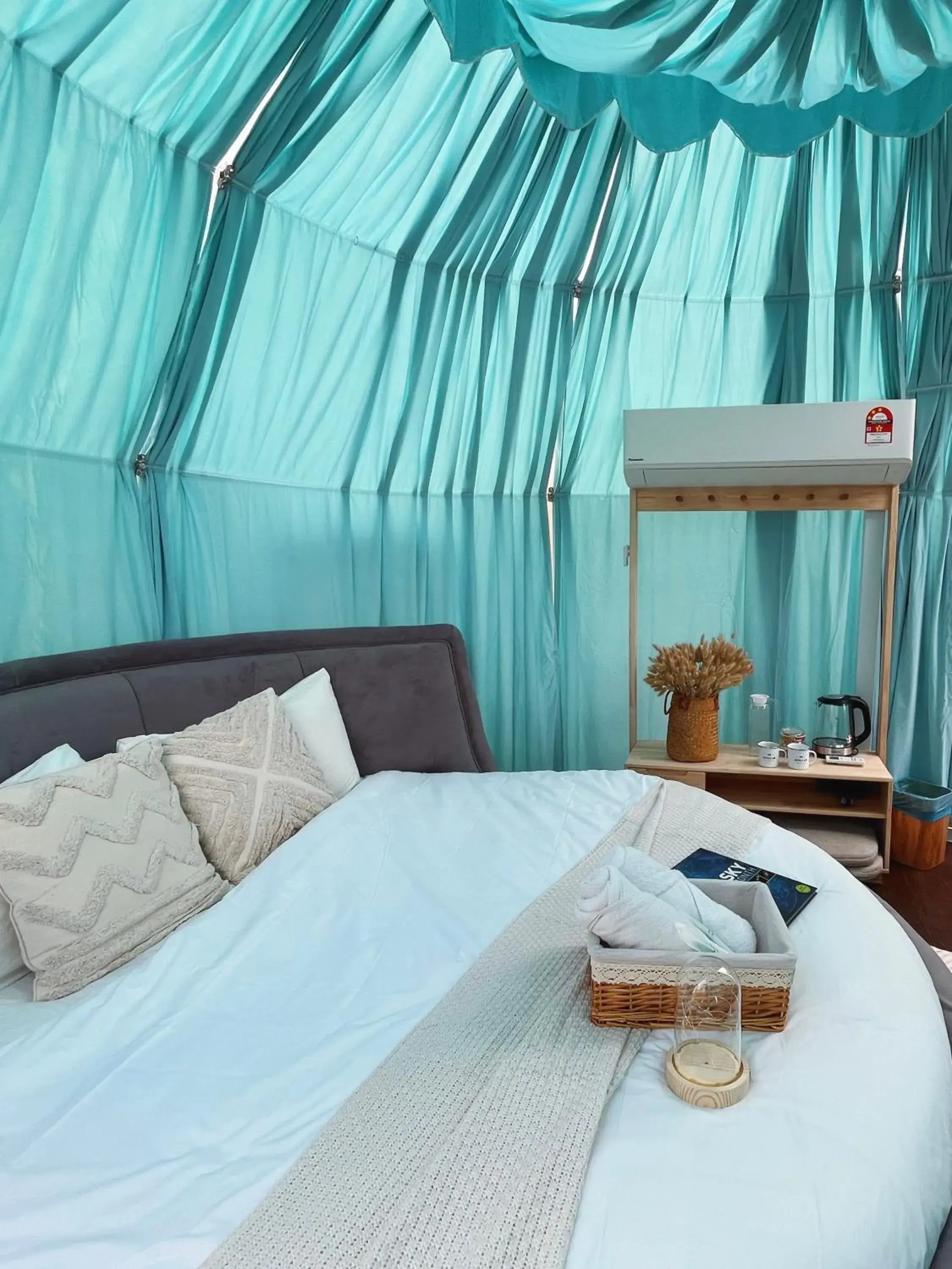 Starlux Dome 3 Pax in Stellar GoldenHill Cameron Starlux Dome 3 Pax in Stellar GoldenHill Cameron