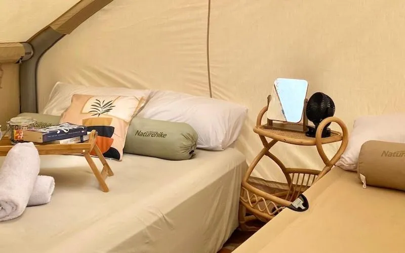 Bed in Stellar GoldenHill Cameron