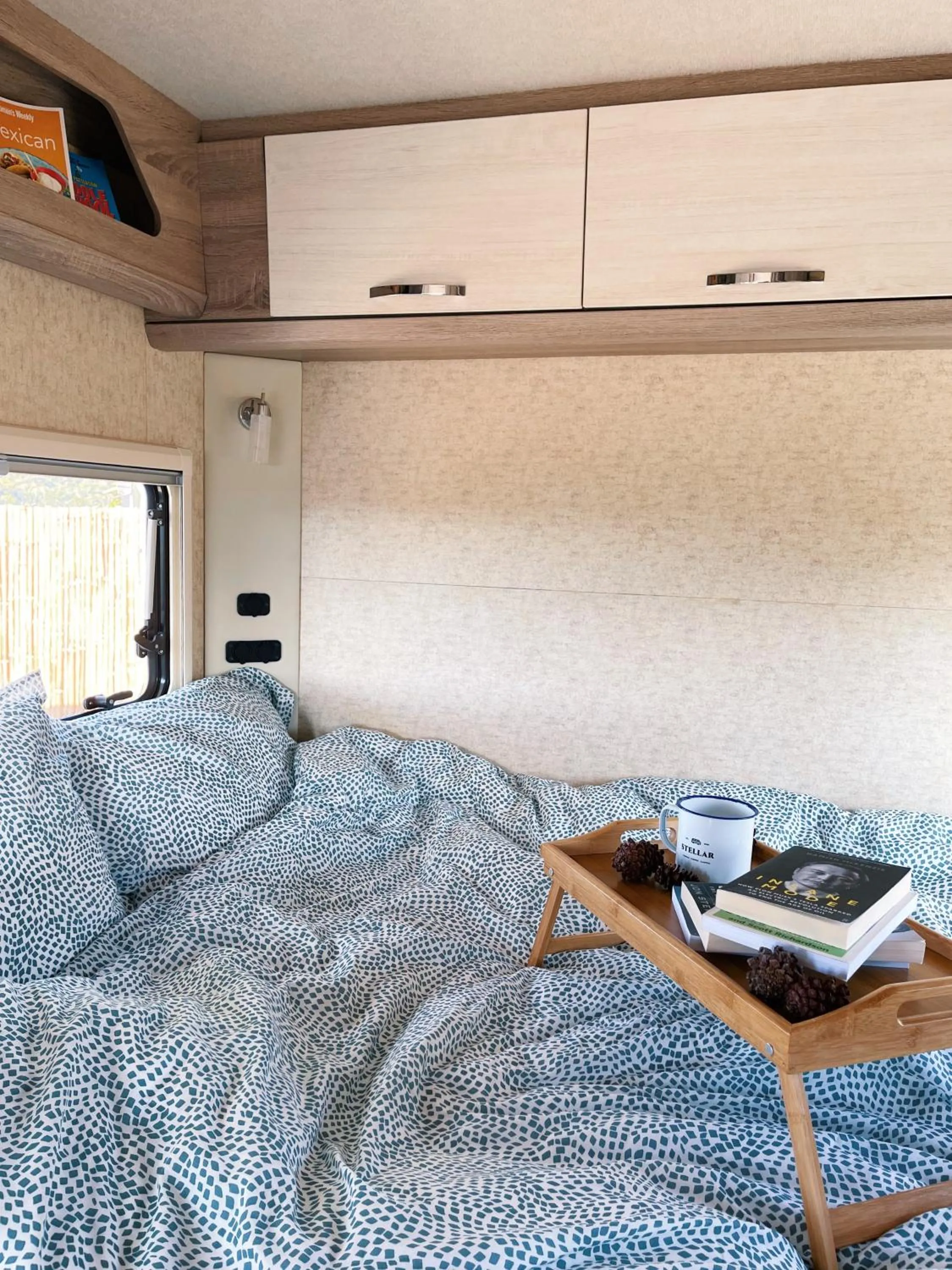 Bedroom, Bed in Stellar GoldenHill Cameron