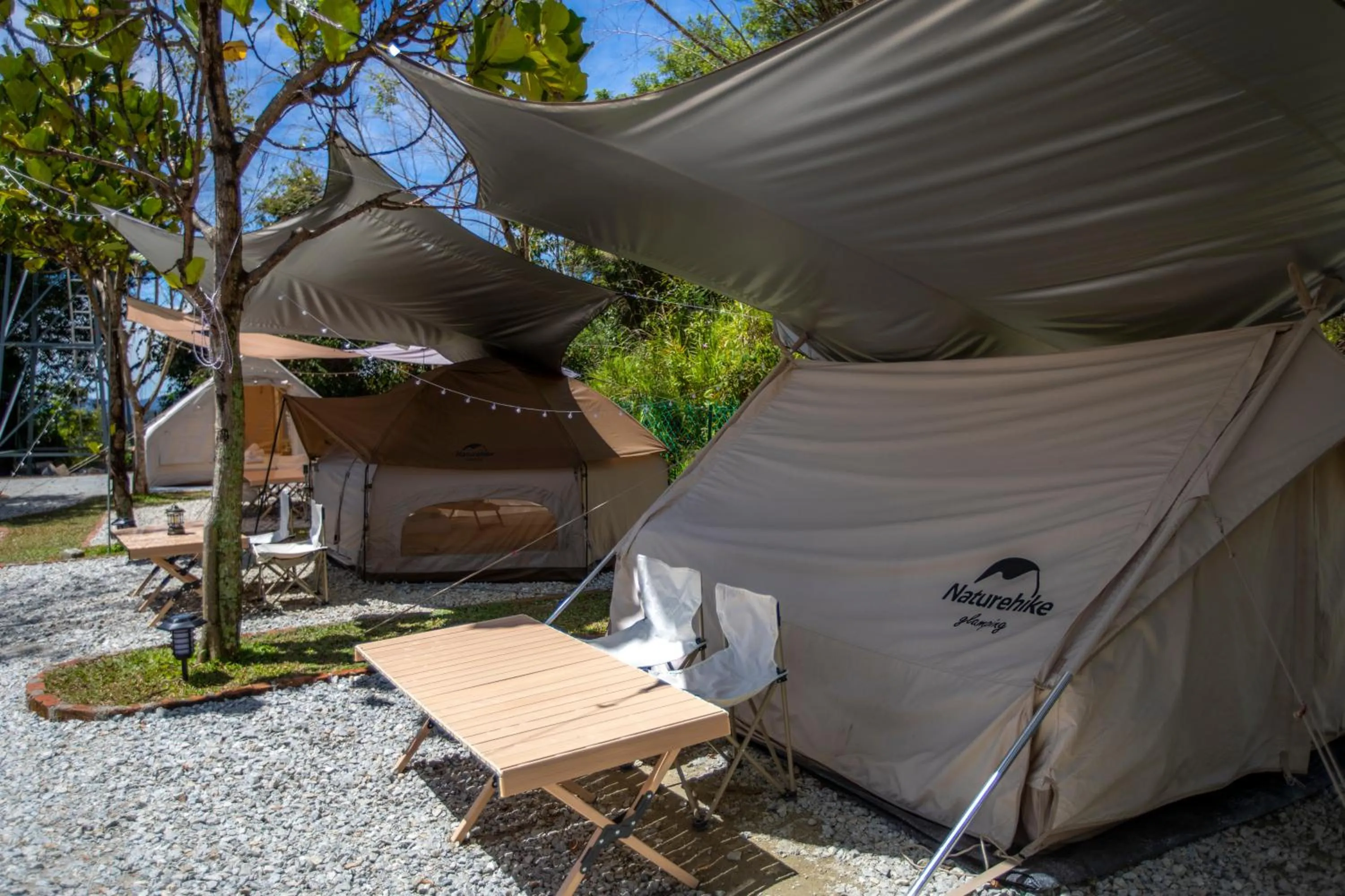 Seating area in Stellar GoldenHill Cameron