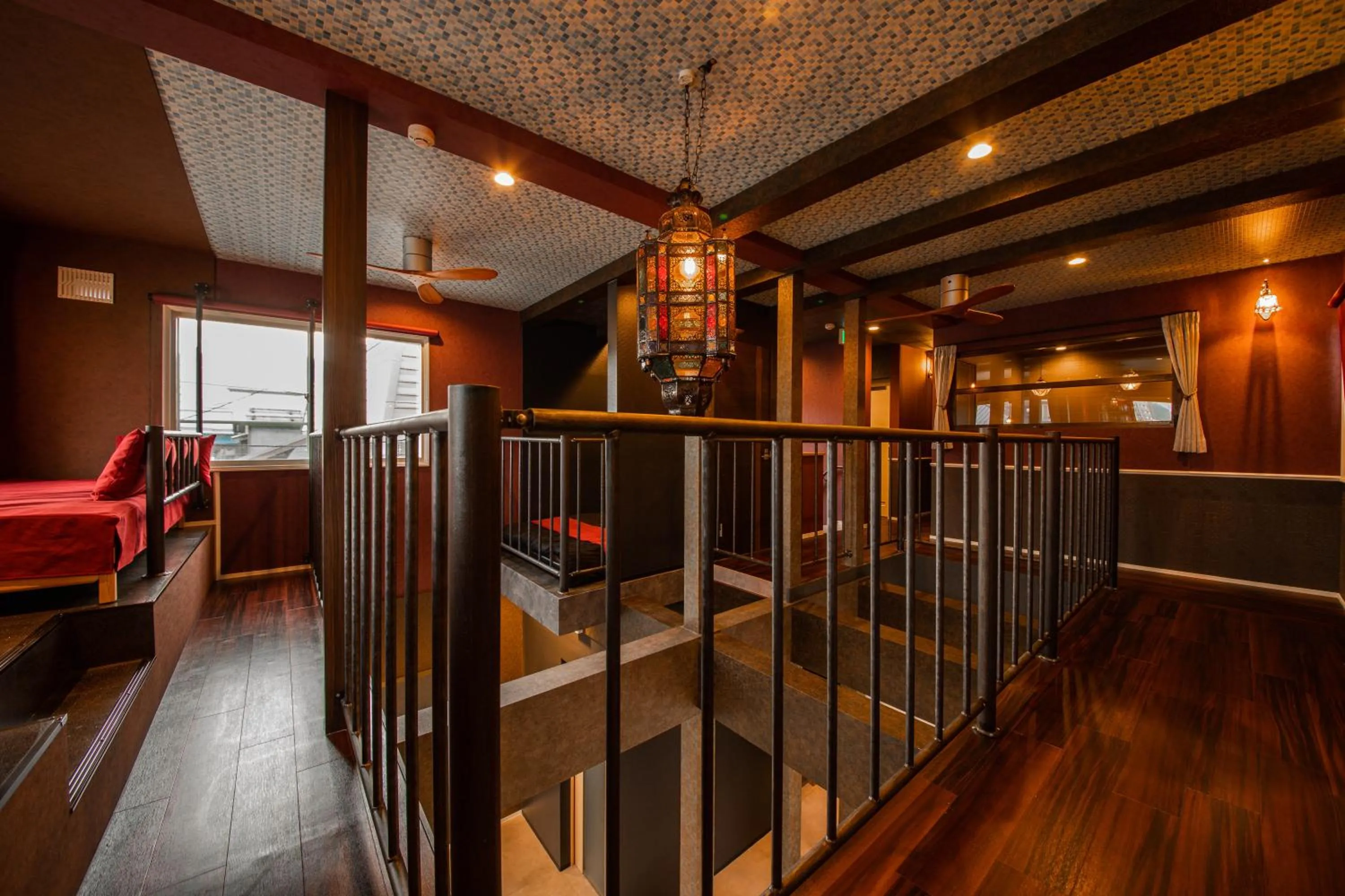 Bed in THE BEEHIVE AIOI