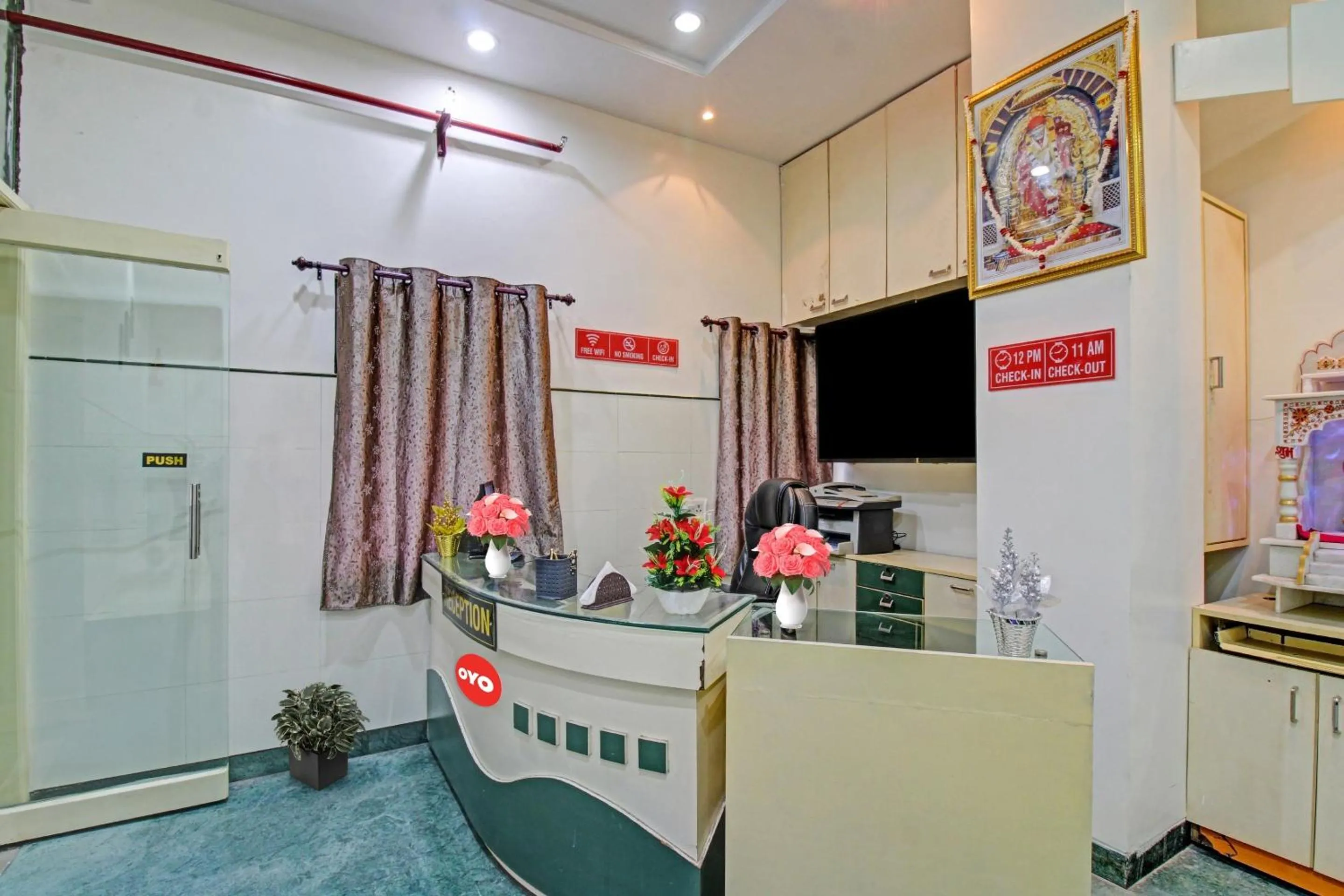 Lobby or reception in Hotel O Sunshine Inn