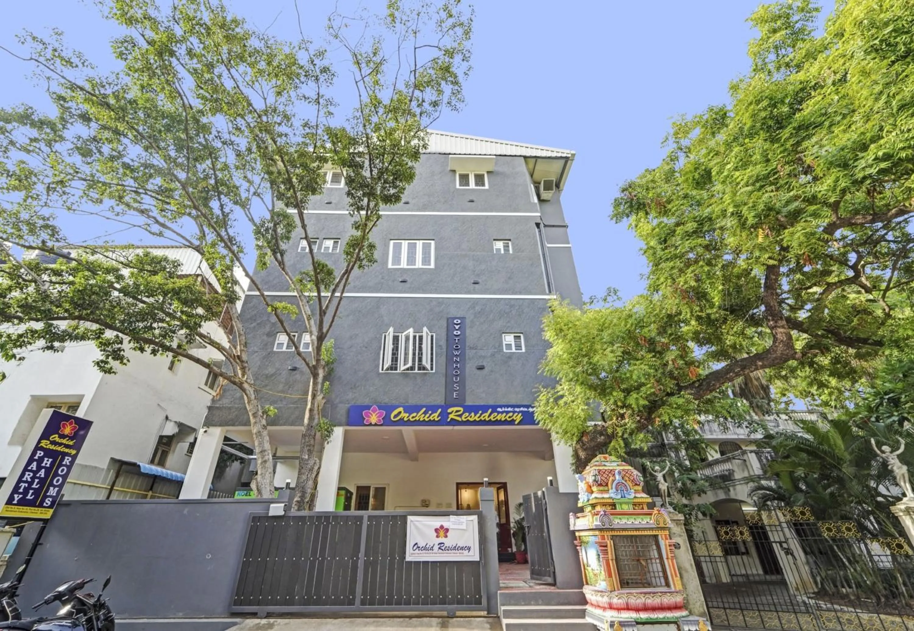Facade/entrance in Super Townhouse ORCHID RESIDENCY Near T.Nagar