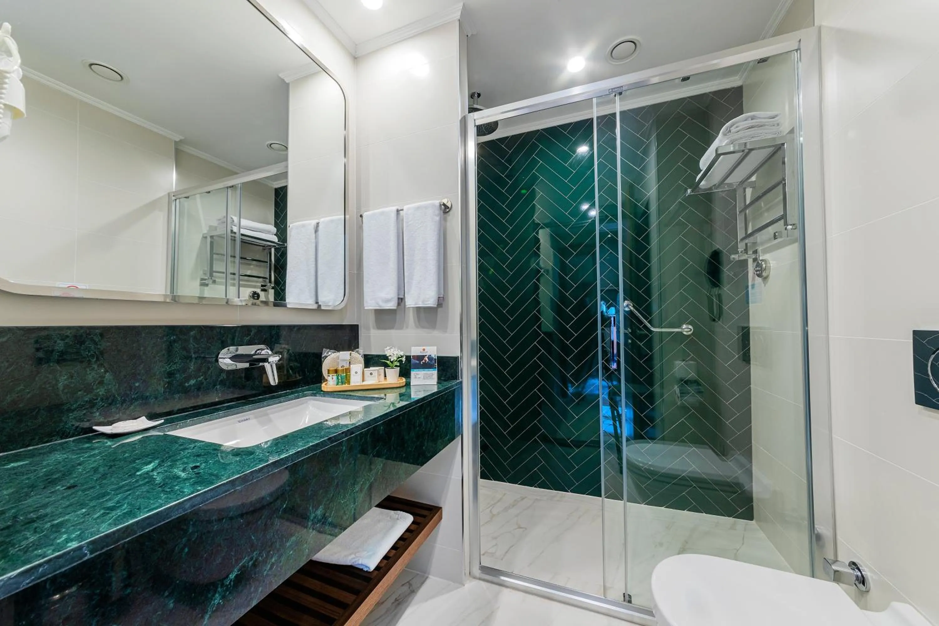 Bathroom in Mukarnas Pera Hotel