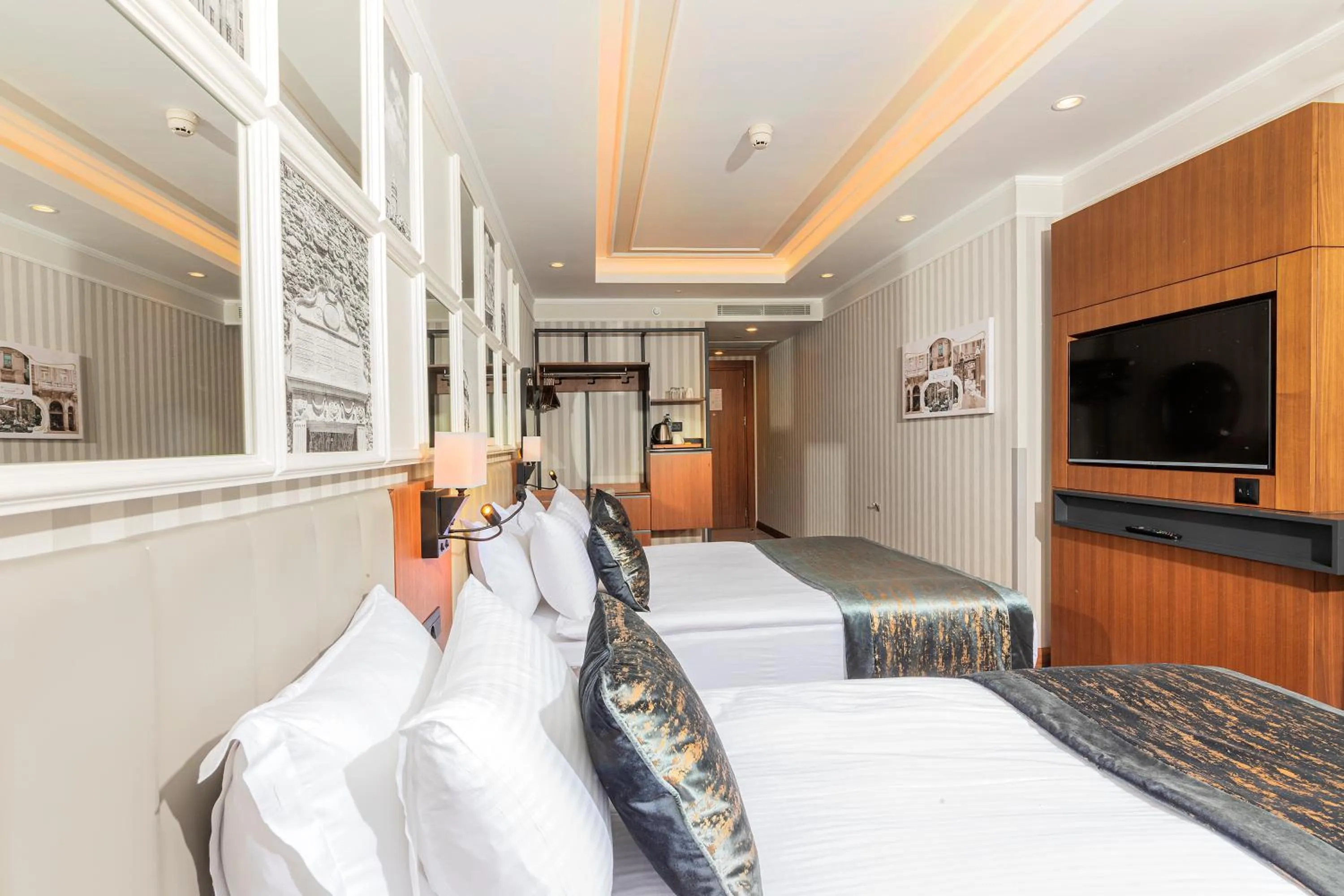 Bed in Mukarnas Pera Hotel