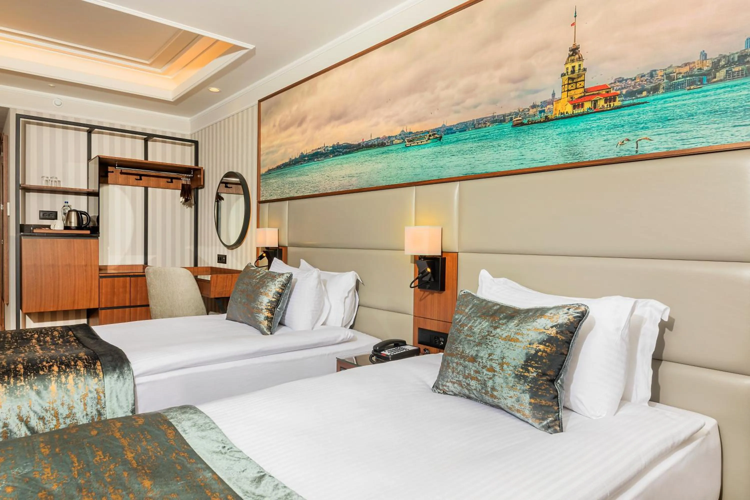 Photo of the whole room, Bed in Mukarnas Pera Hotel