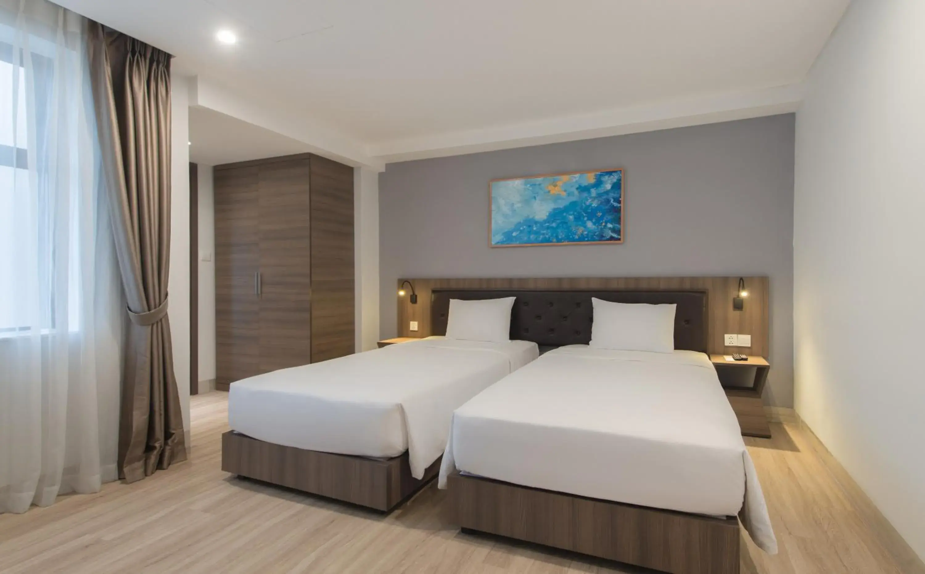 Deluxe Twin with City View in Zenia Boutique Hotel Nha Trang Deluxe Twin with City View in Zenia Boutique Hotel Nha Trang