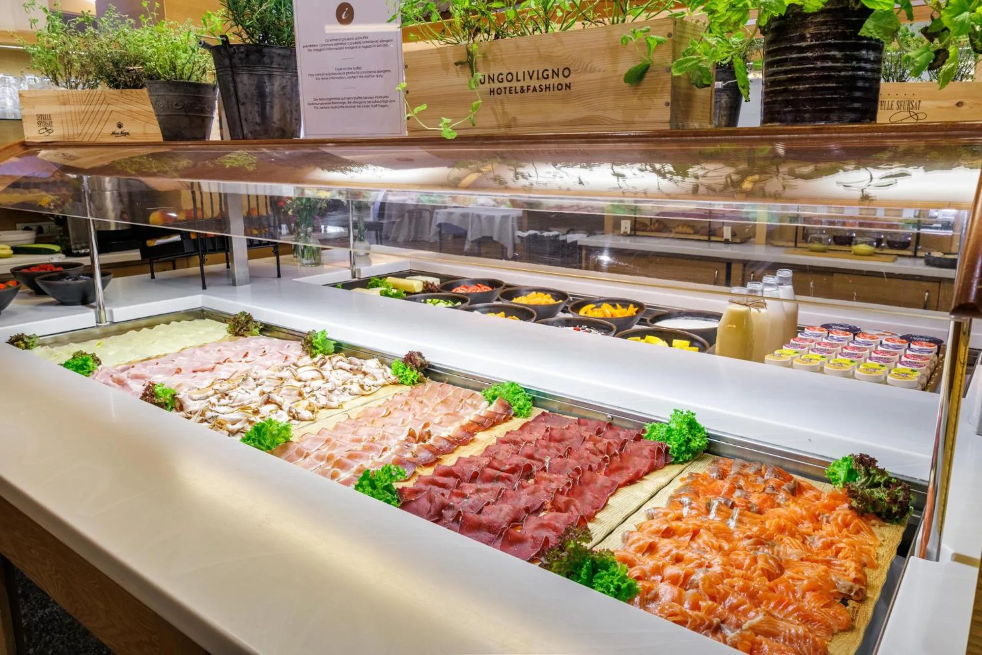 Restaurant/places to eat in Hotel Lac Salin Spa & Mountain Resort