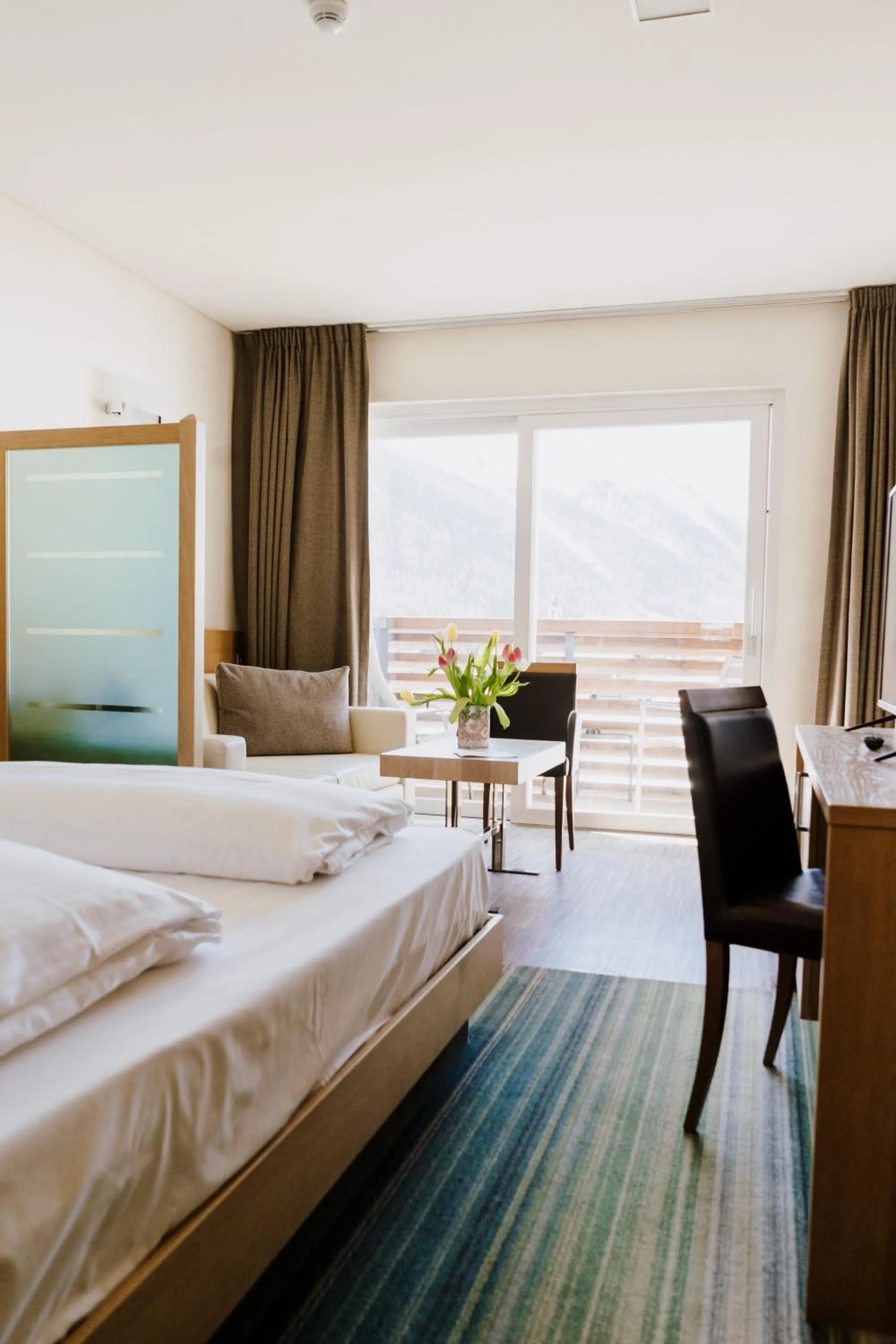 Photo of the whole room, Bed in Hotel Lac Salin Spa & Mountain Resort