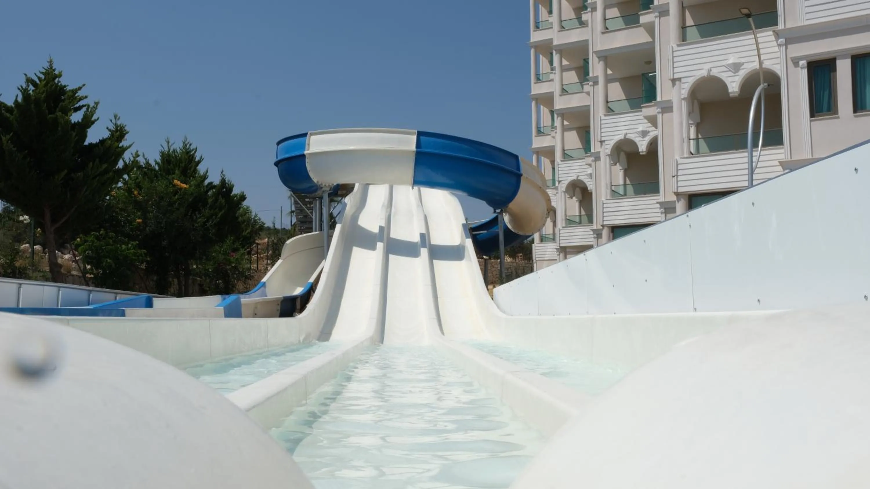 Swimming pool in Ramada Resort By Wyndham Kizkalesi
