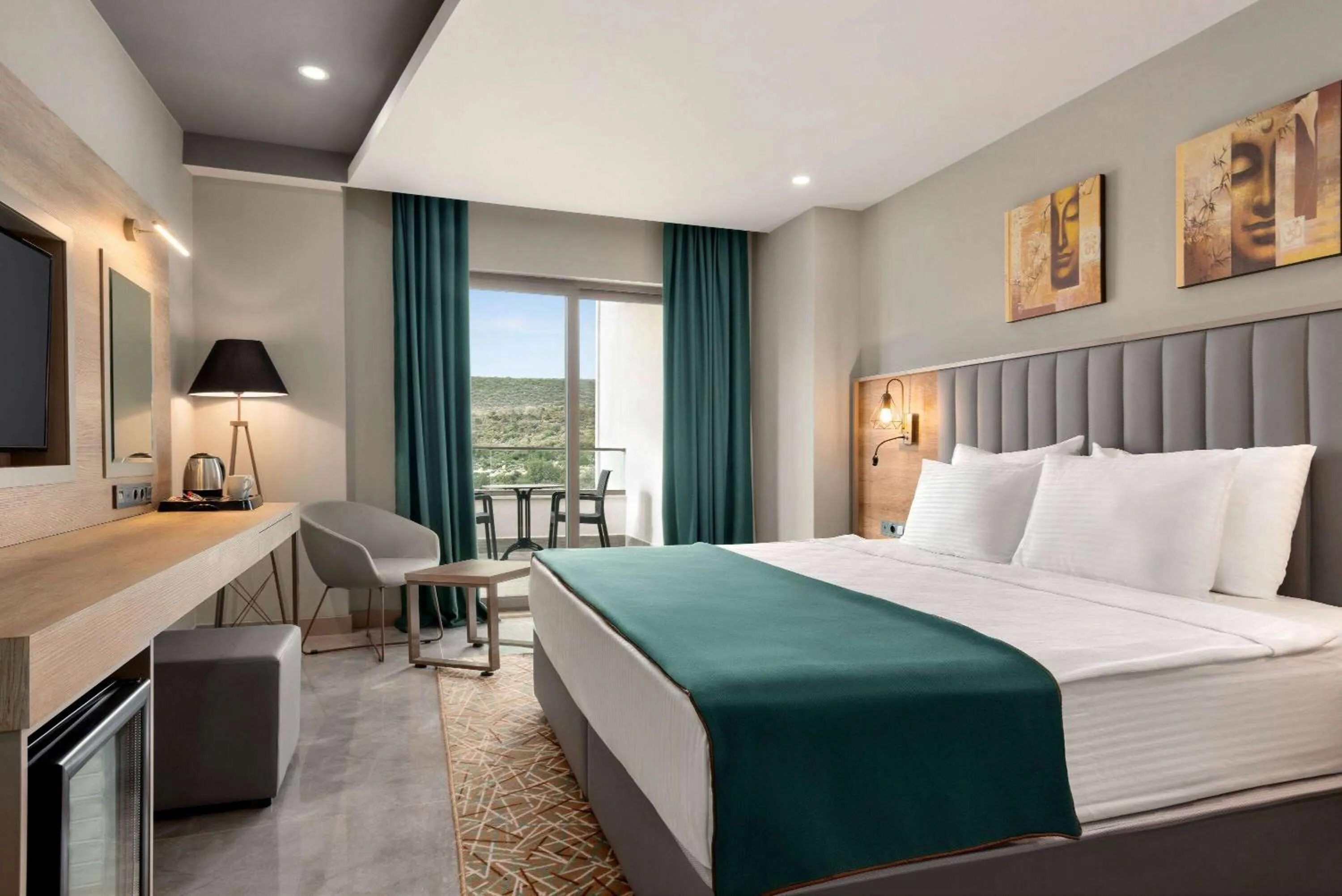 TV and multimedia, Bed in Ramada Resort By Wyndham Kizkalesi