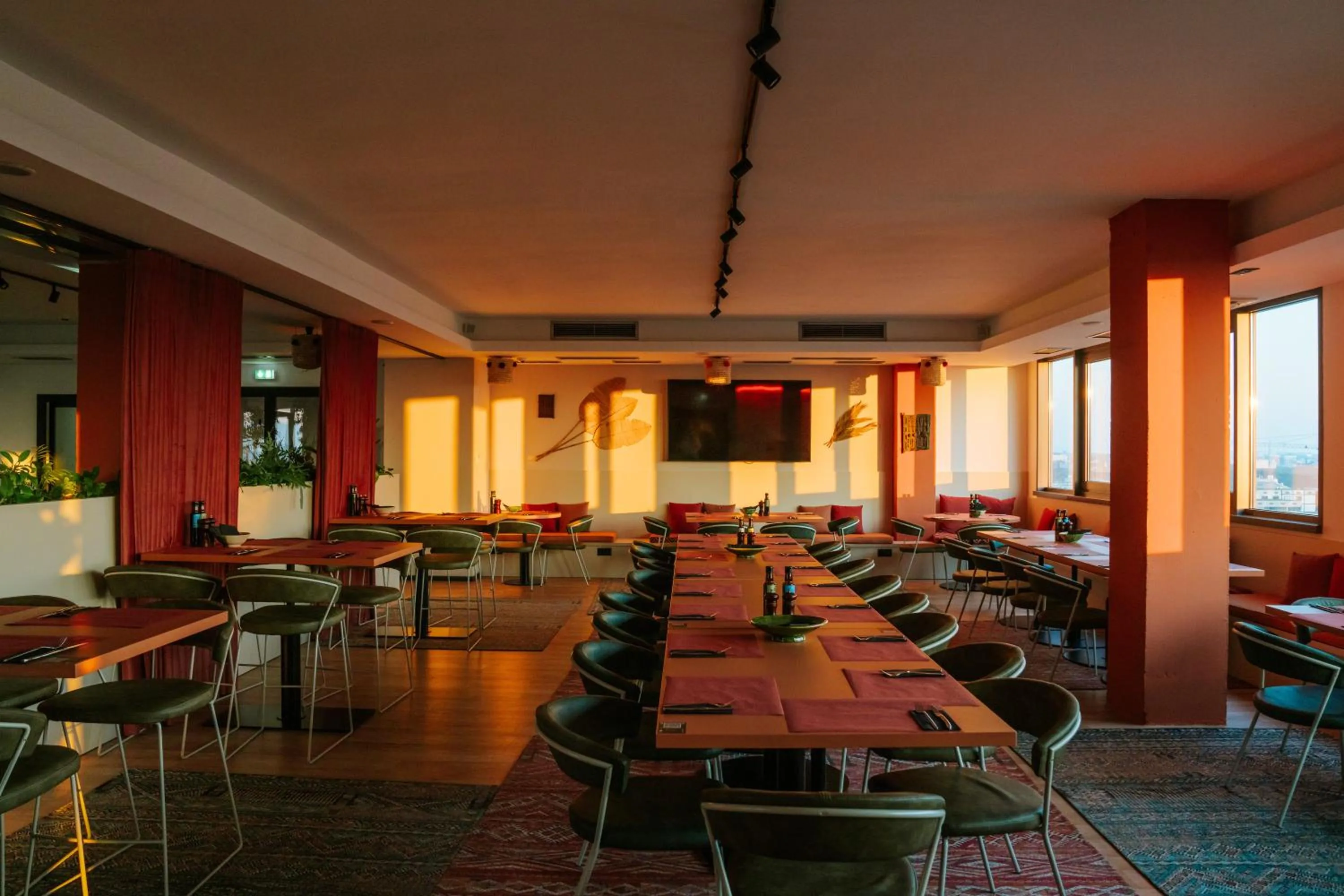 Restaurant/places to eat in WN LAB Hotel - Stay where Christmas magic lives