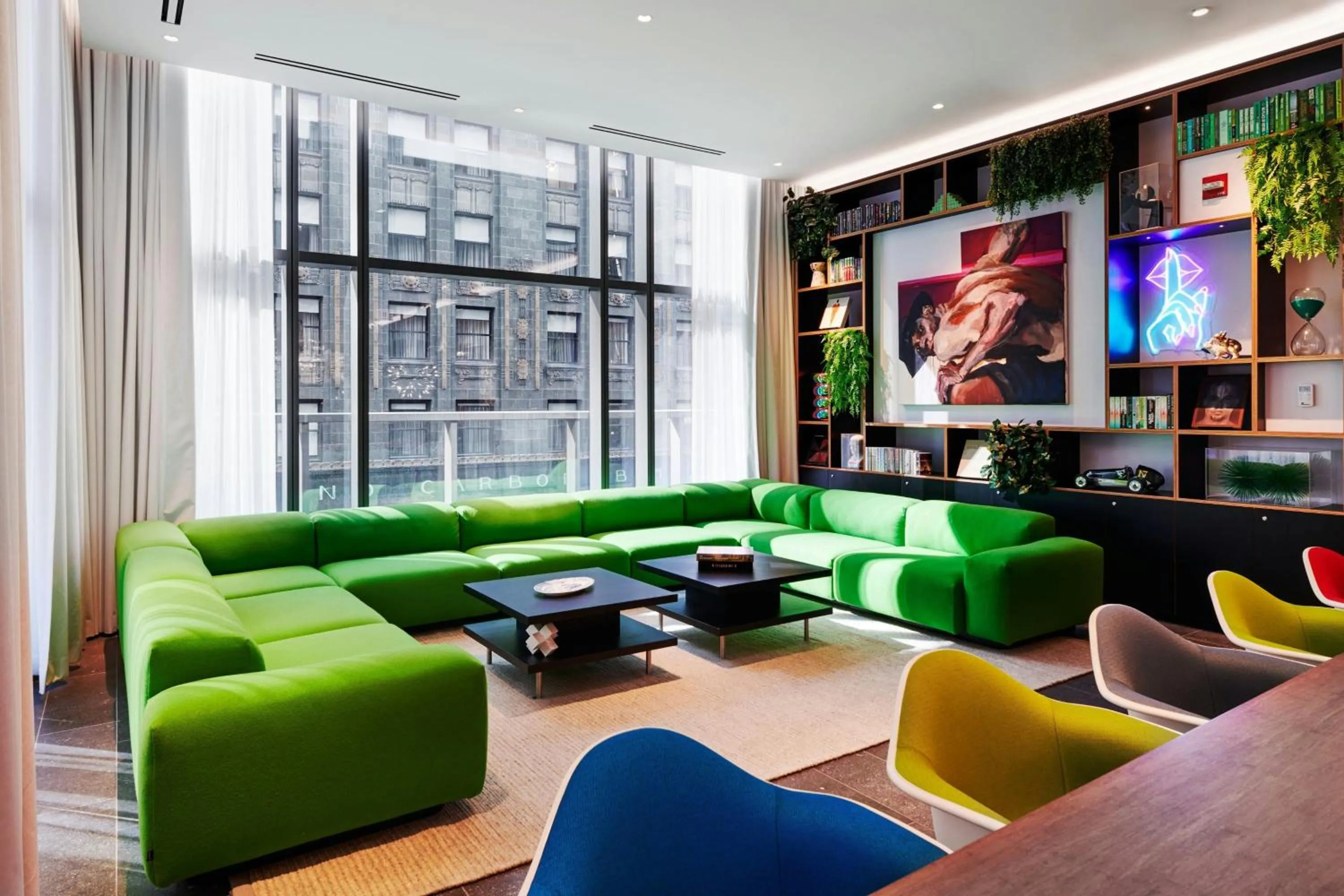 Meeting/conference room in citizenM Chicago Downtown