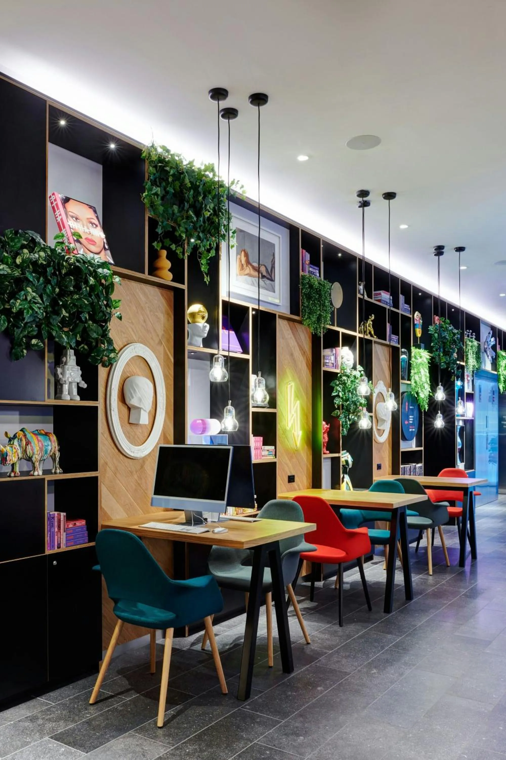 Lobby or reception in citizenM Chicago Downtown