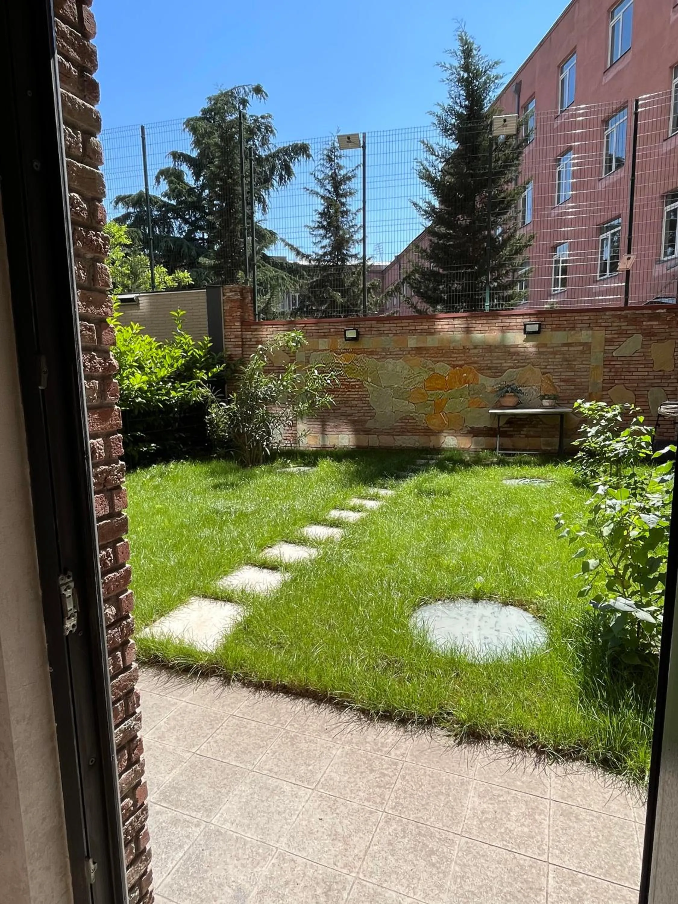 Garden in GOLDEN IR-ME_NI