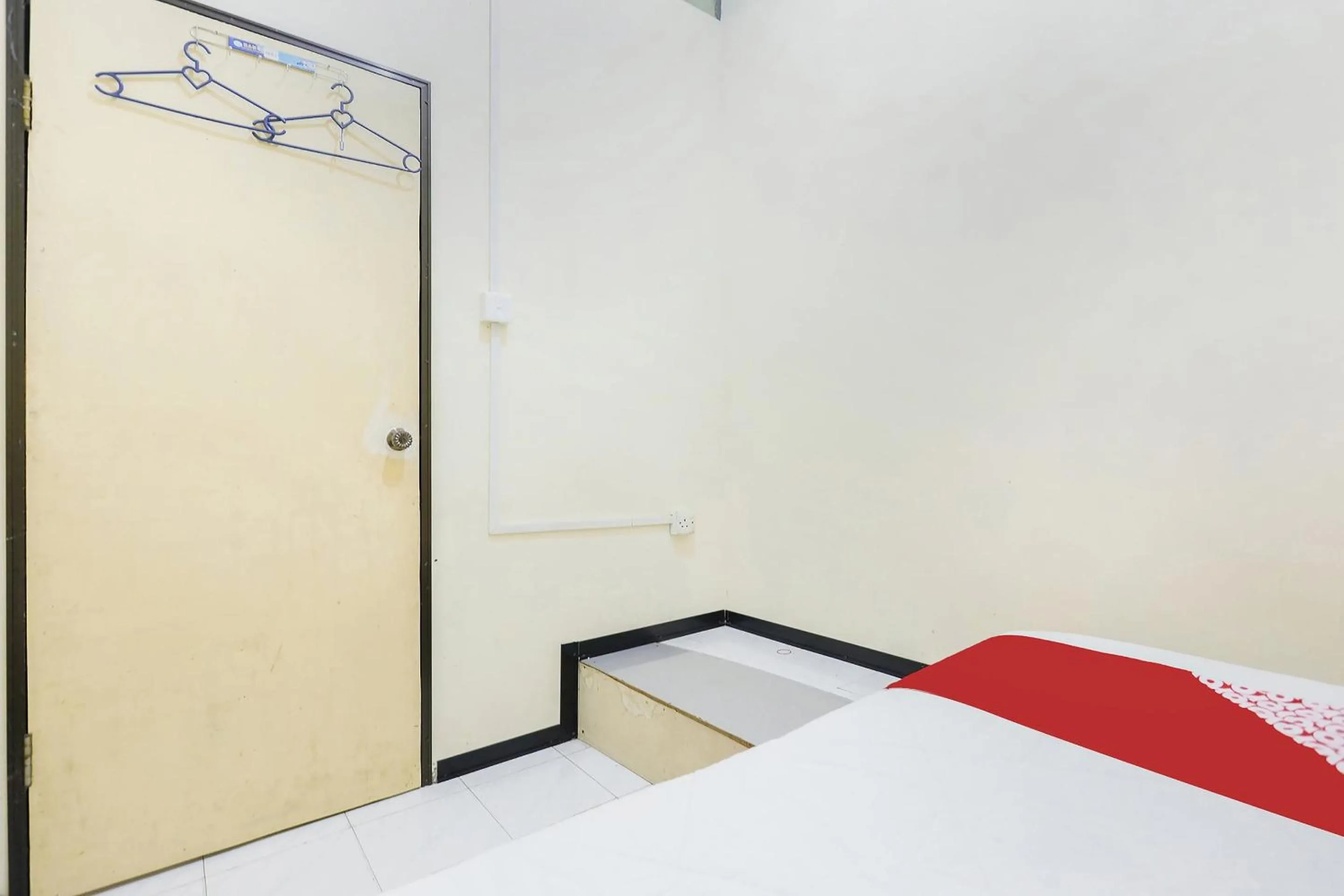 Bedroom, Bed in Hotel O Ringin Pitu 2 SyariahNearAnugrah Sinar Lautan