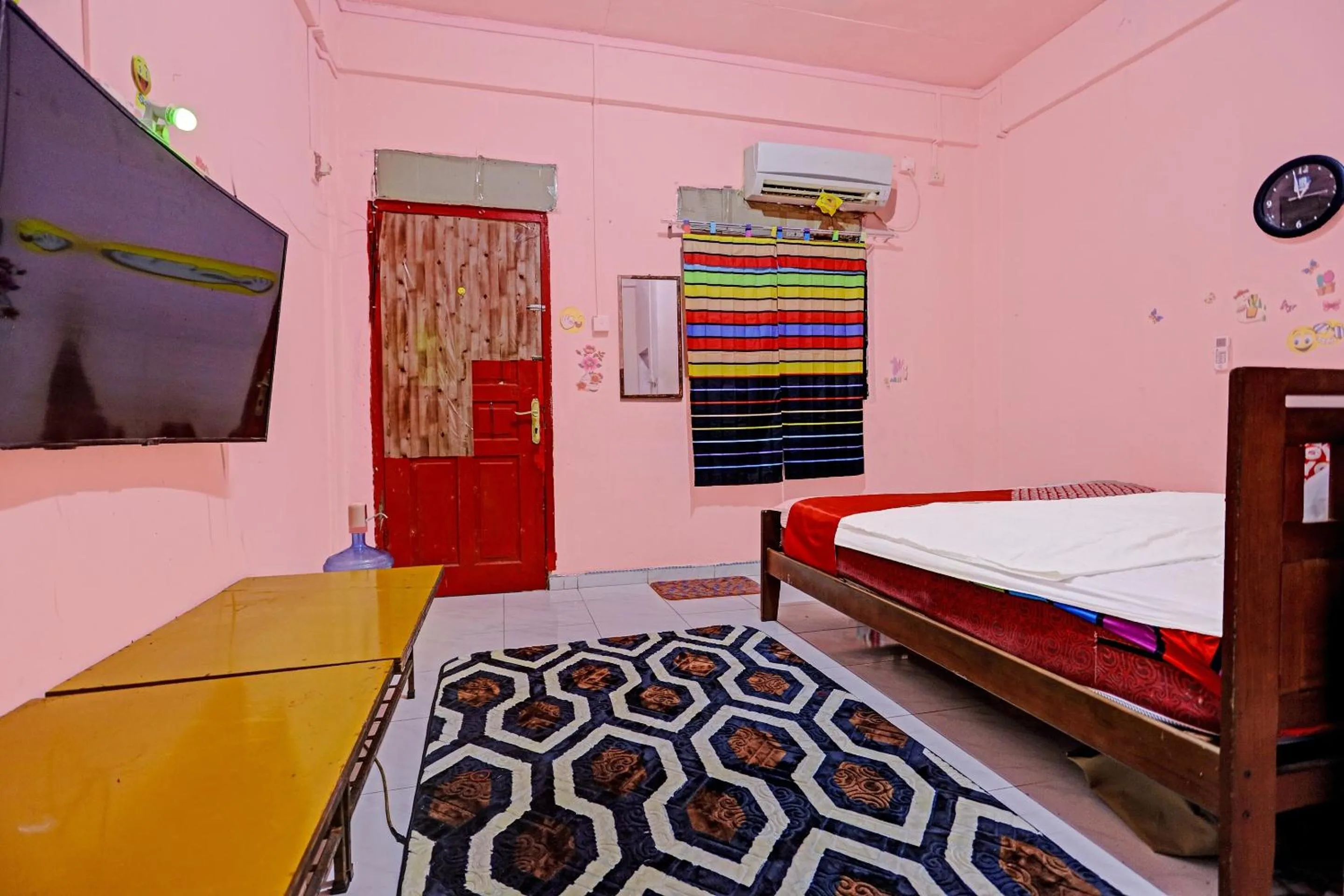 Bedroom, Bed in Hotel O Duta Stay