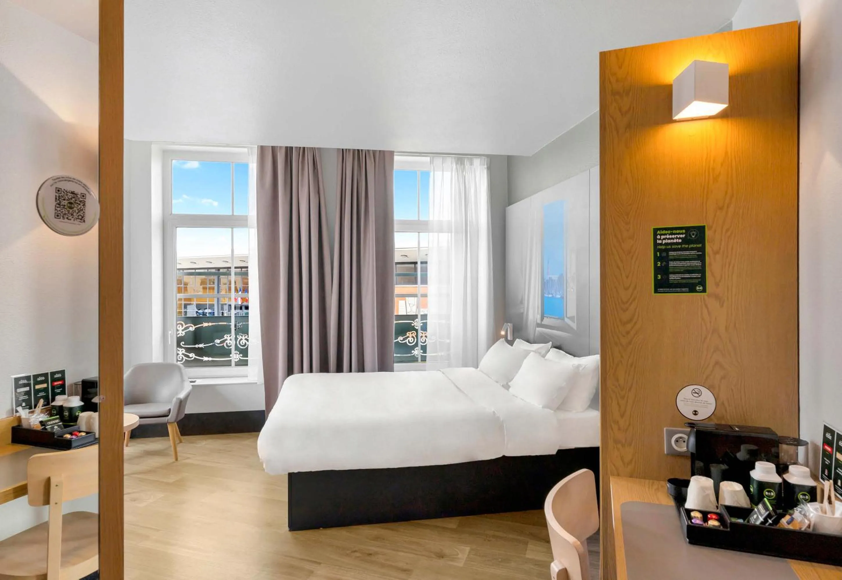 Bedroom, Bed in B&B HOTEL Dunkerque Centre Gare