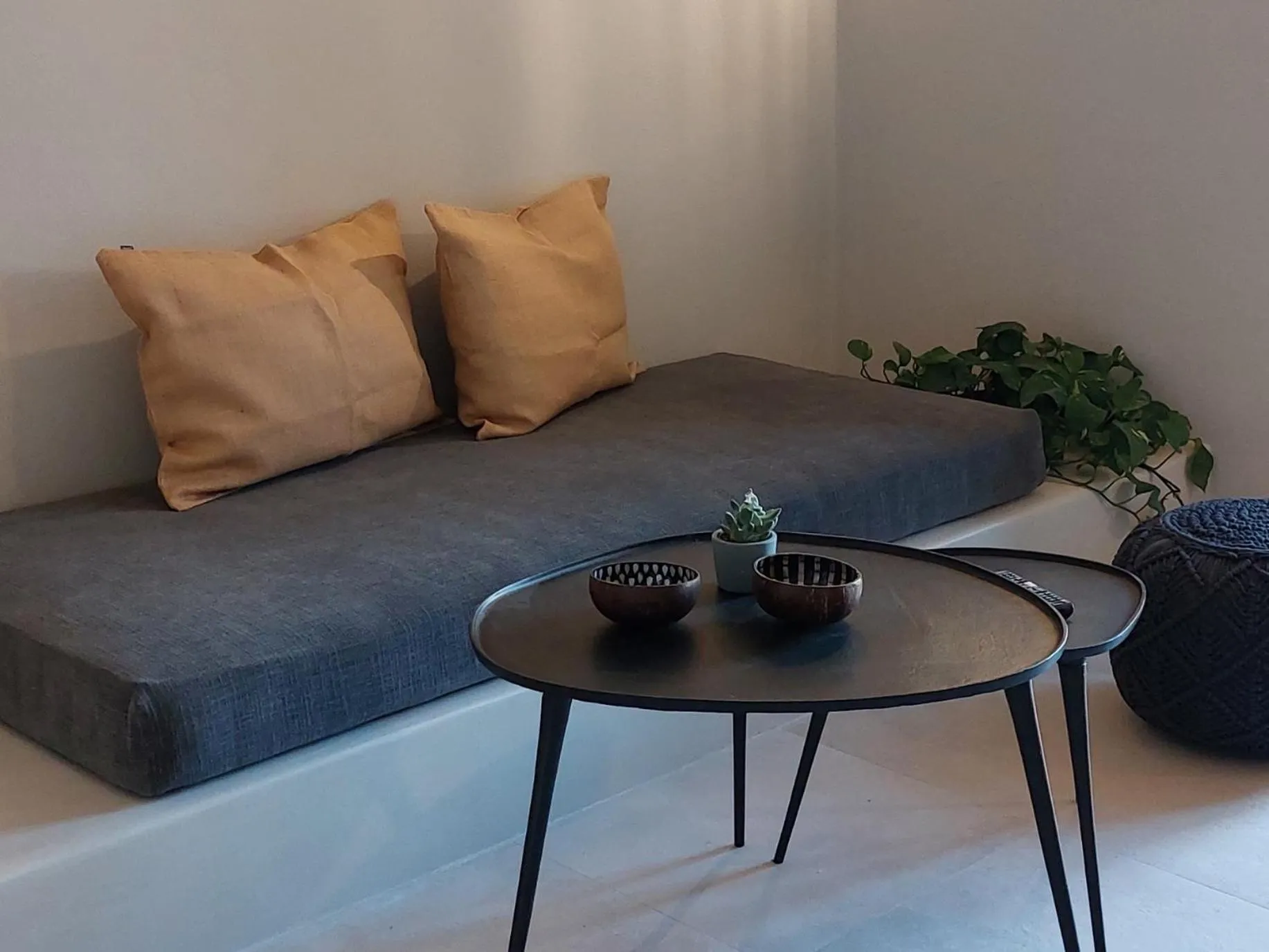 Seating area in Elements Cave Suites