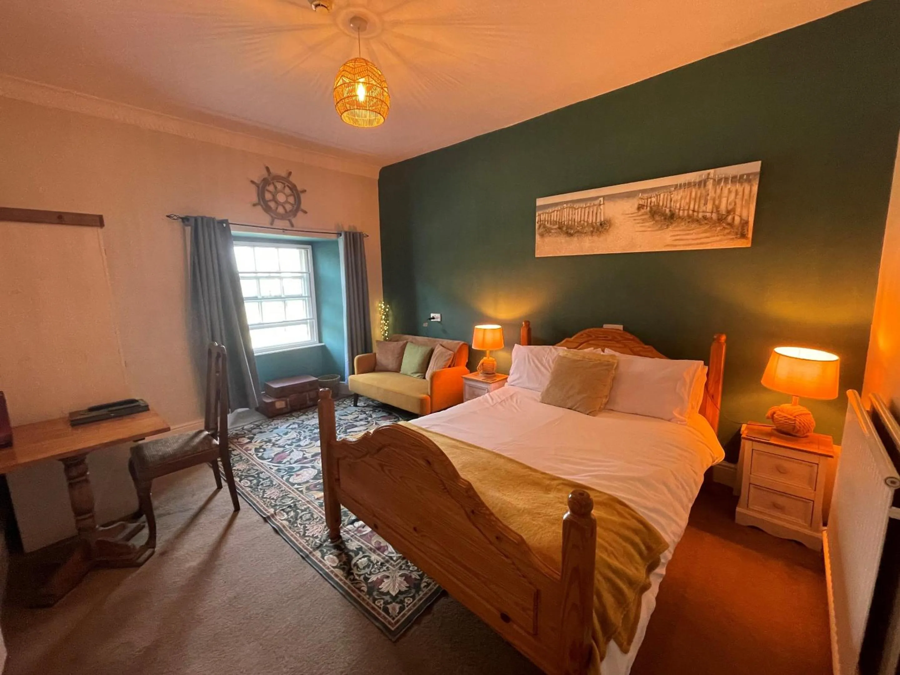 Bedroom, Bed in Red Lion