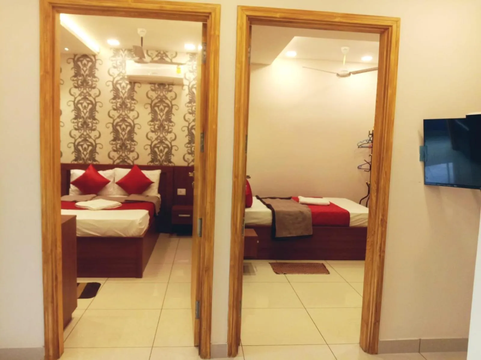 Property building, Bed in Emerald Royal Residency