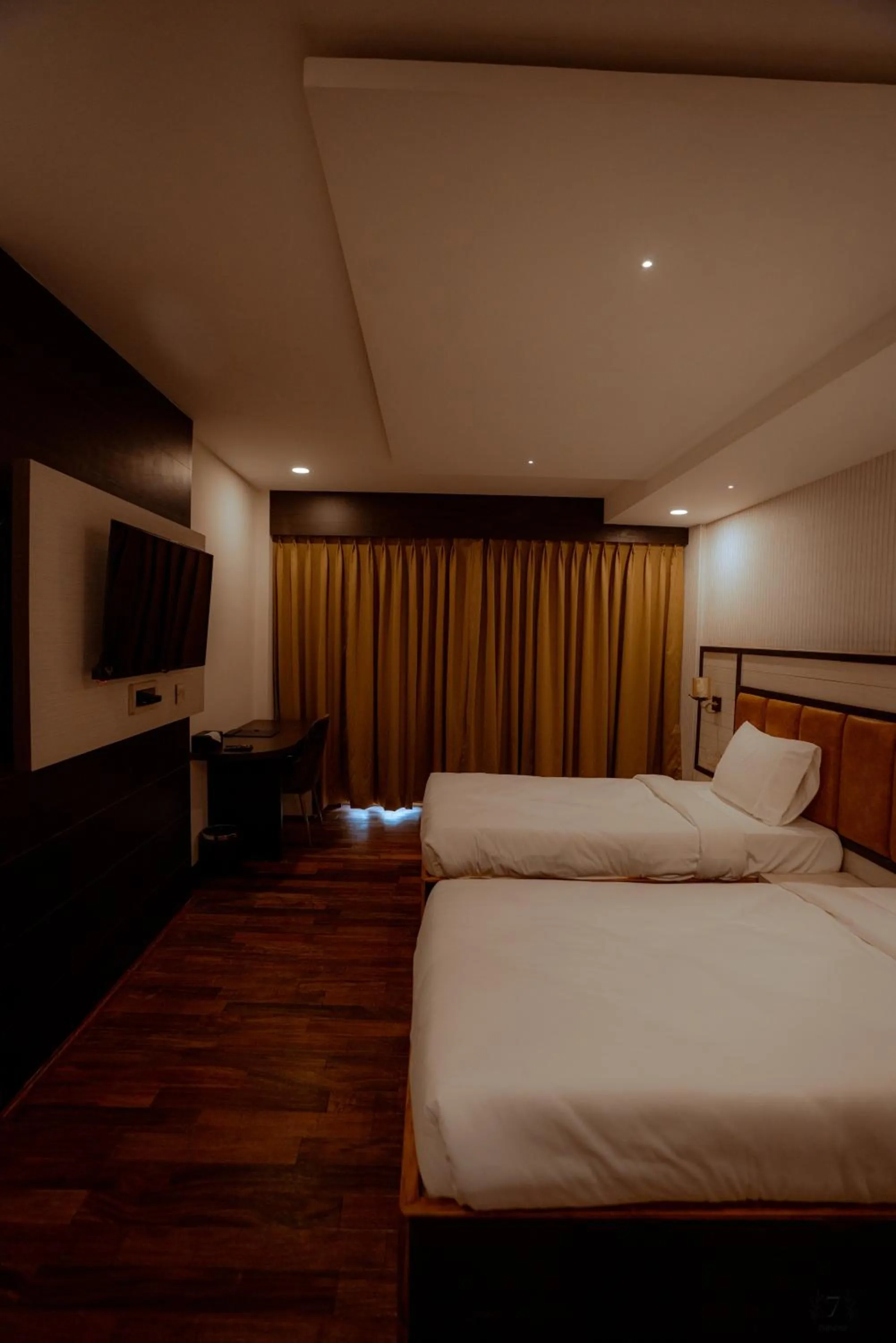 Bedroom, Bed in Royal Ritz