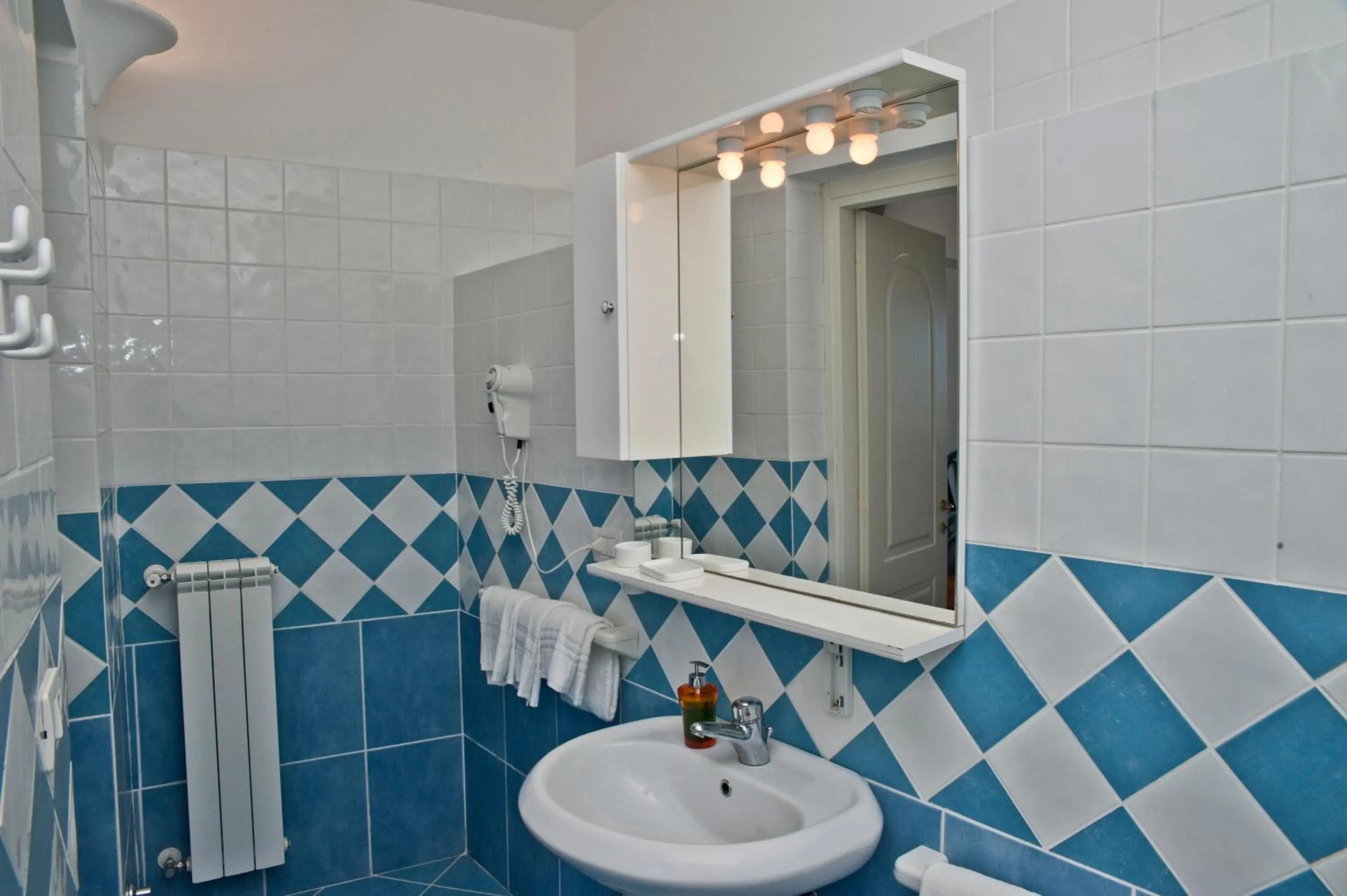 Bathroom in Hotel Villaggio Dei Pescatori