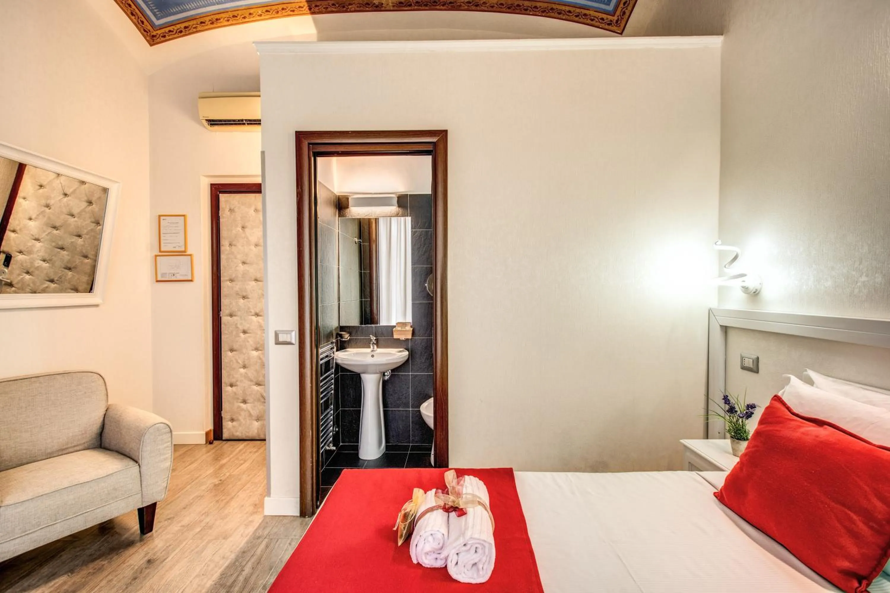 Photo of the whole room, Bed in Auditorium Mecenate