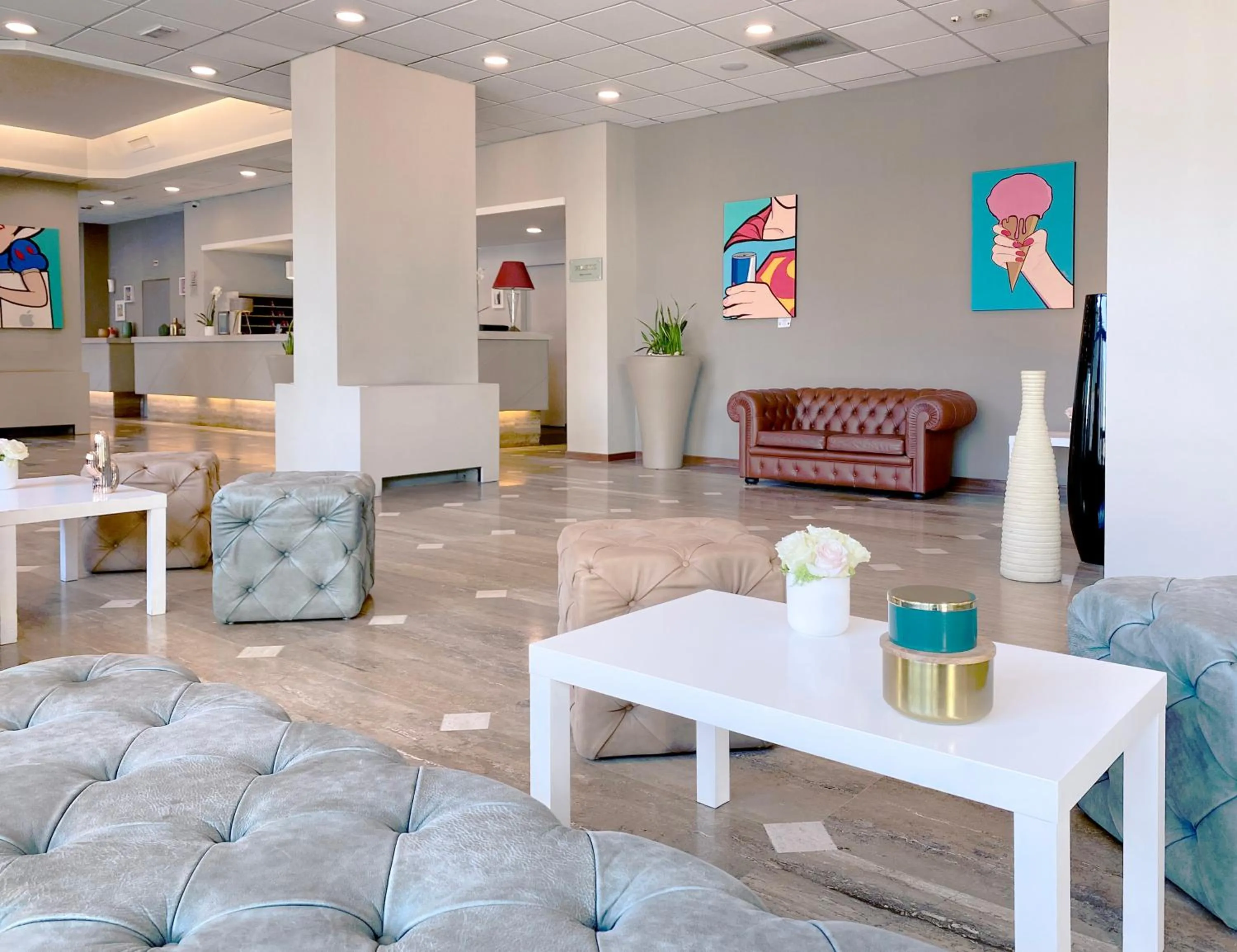 Lobby or reception in UNA Hotels Hotel & Residence Contessa Jolanda Milano