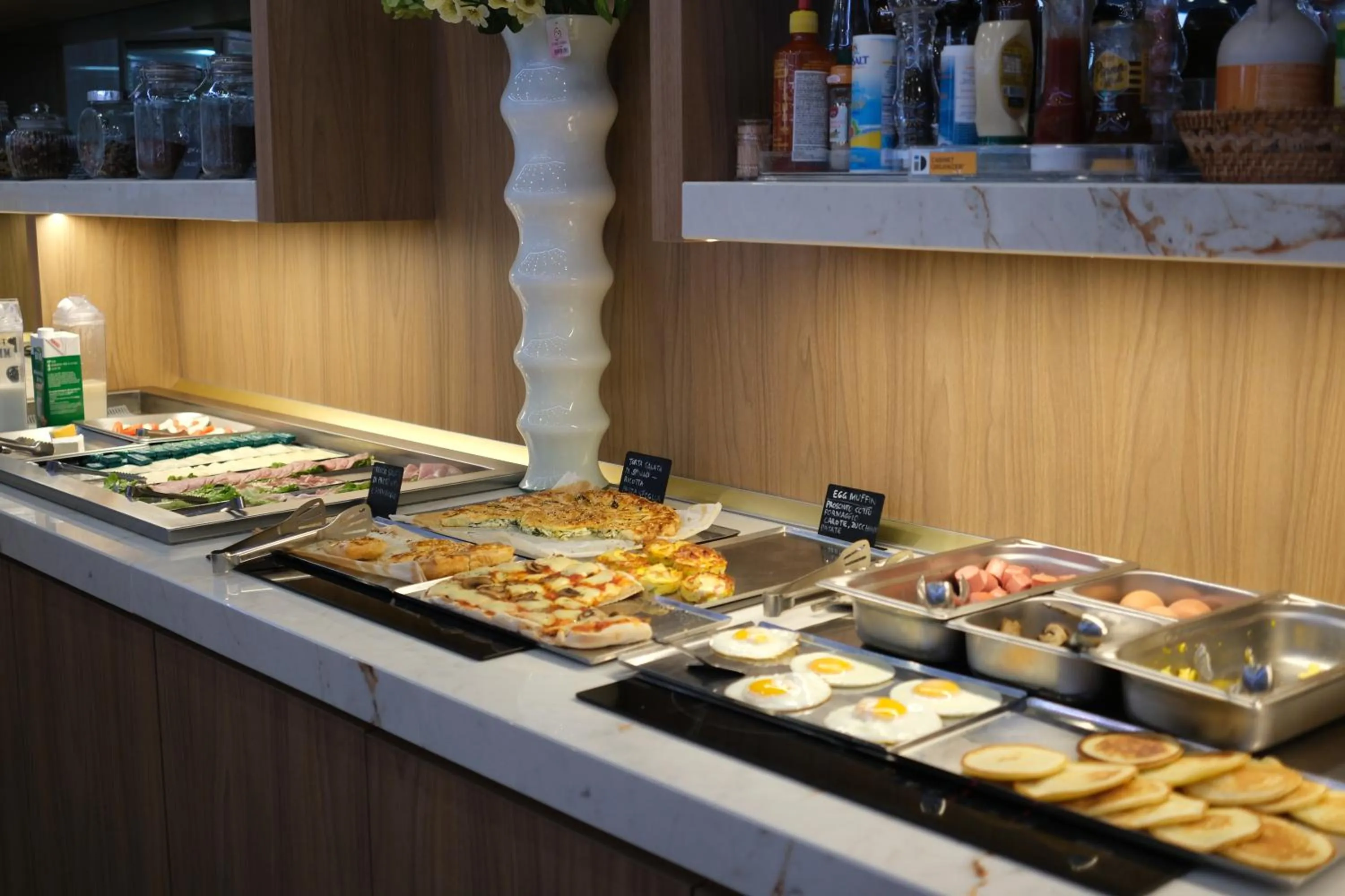 Breakfast in Hotel Bolzano