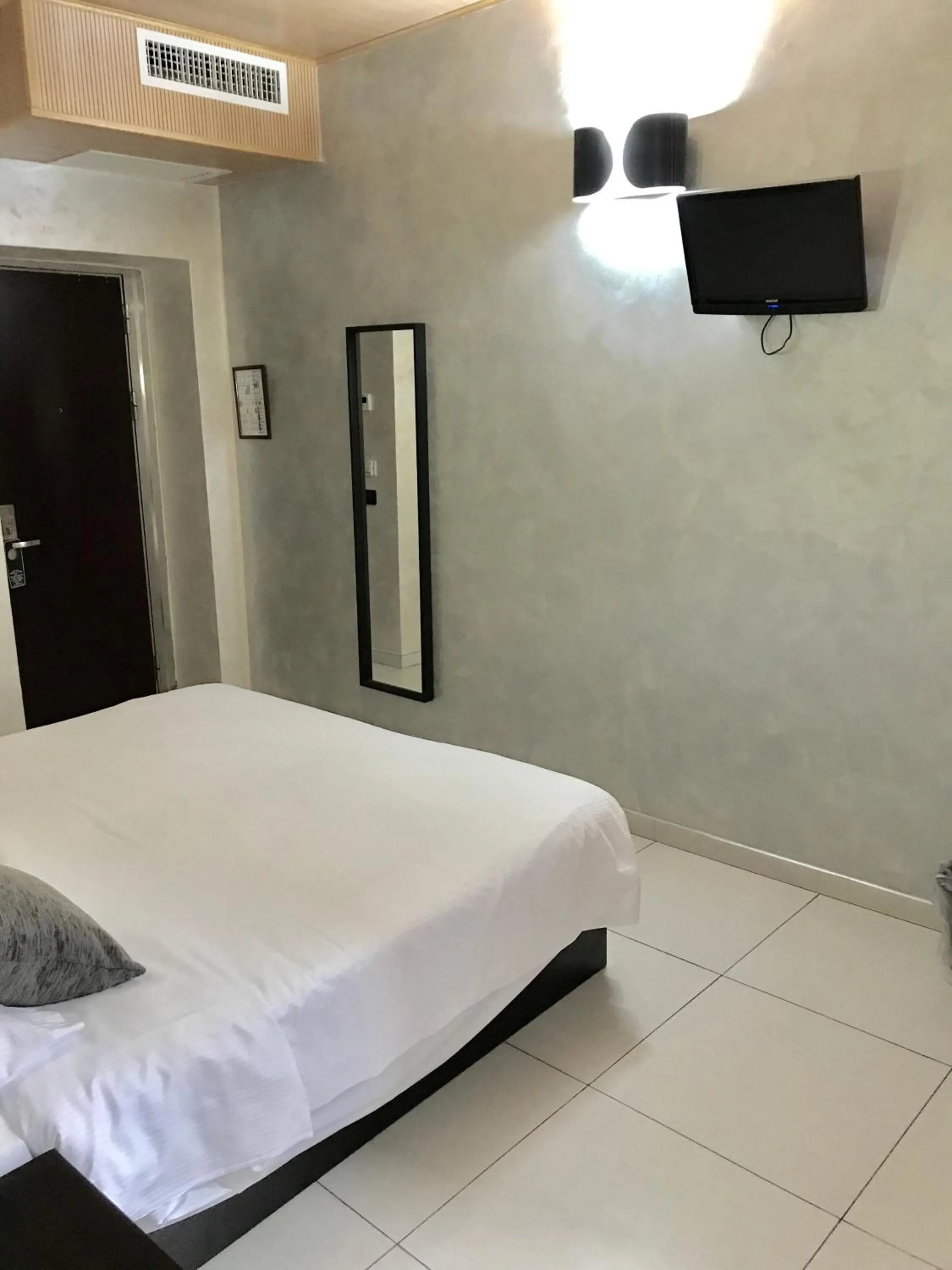 Bedroom, Bed in Hotel Bolzano