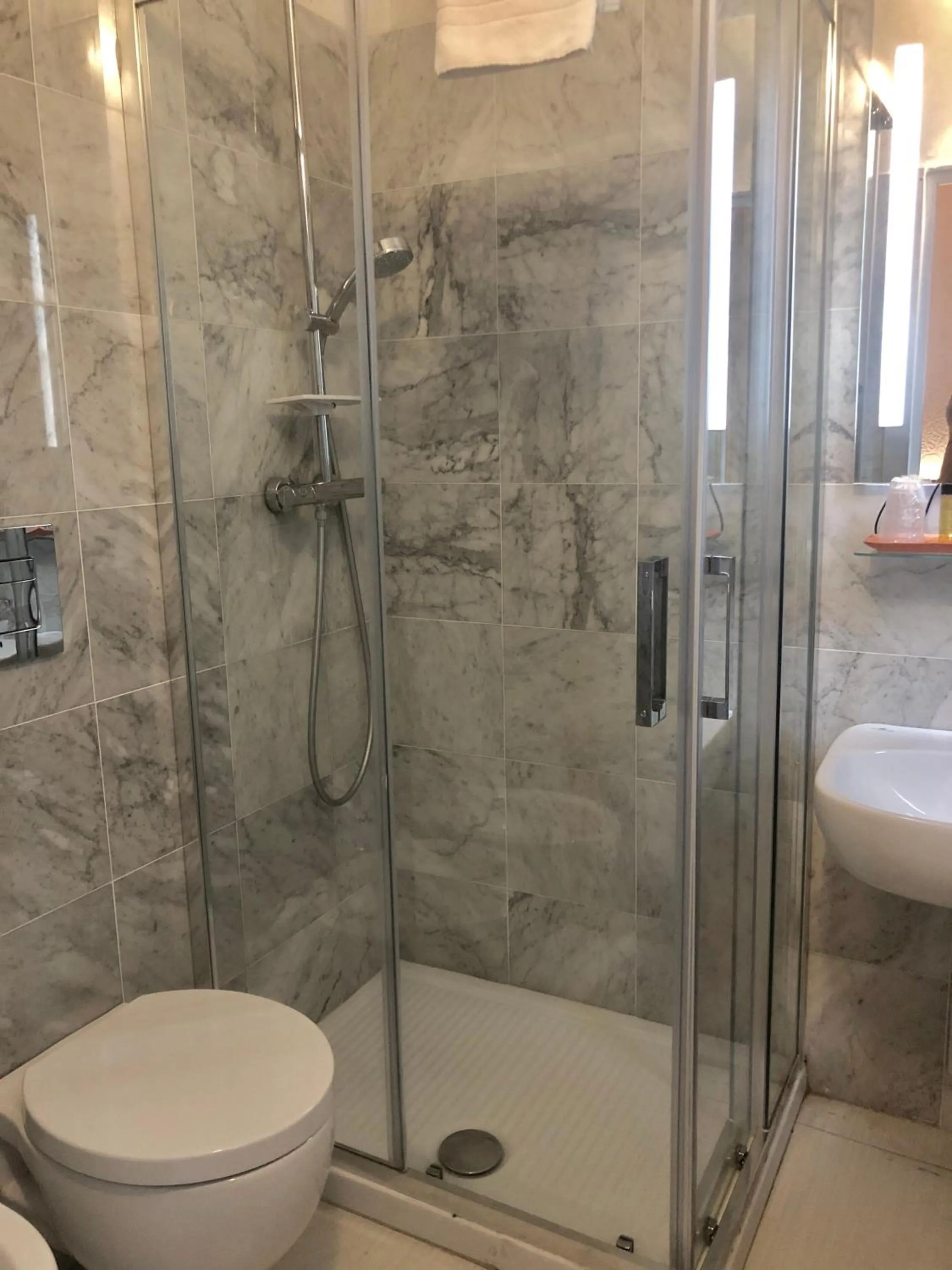 Bathroom in Hotel Bolzano