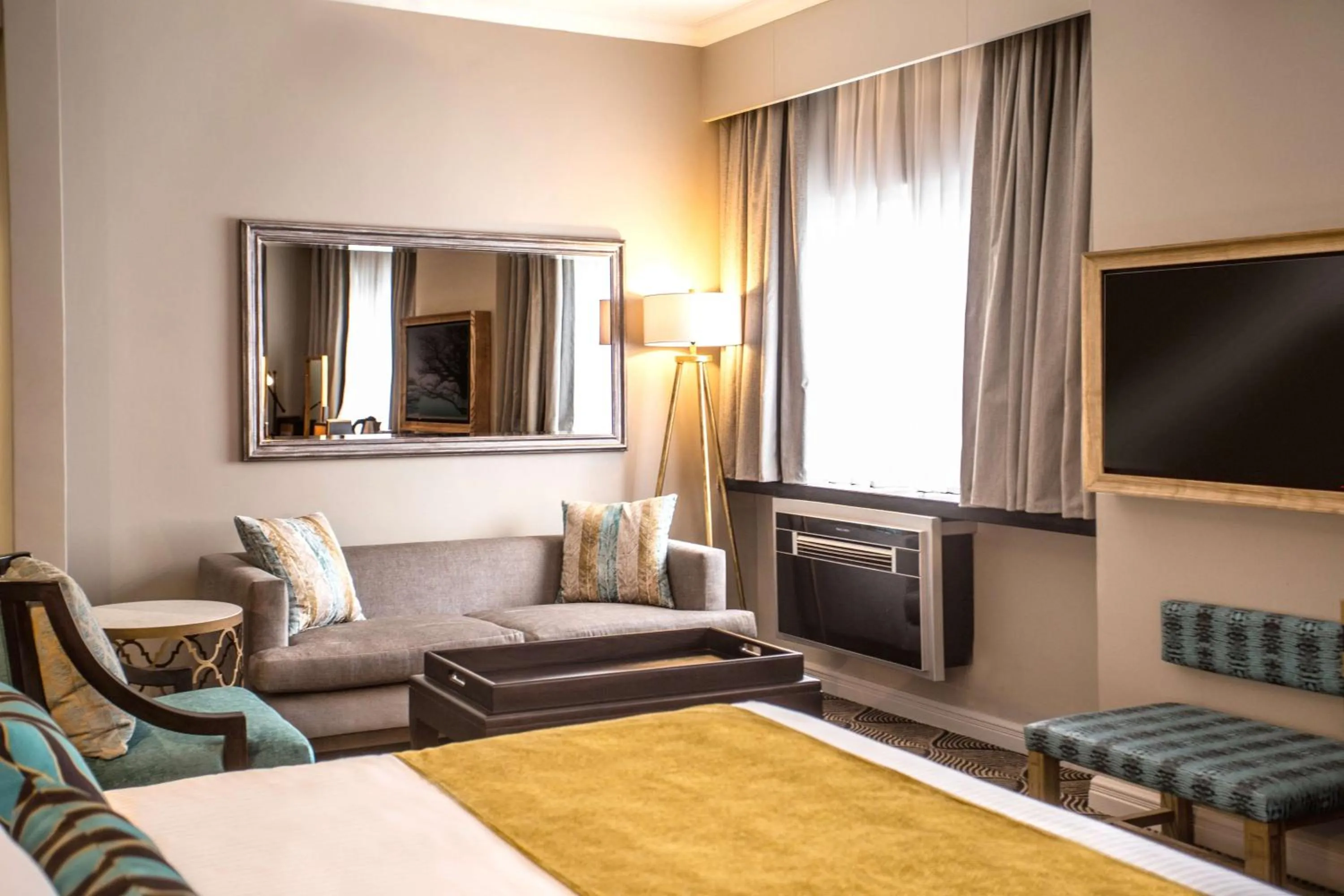 Bedroom, Bed in Southern Sun Ridgeway Lusaka