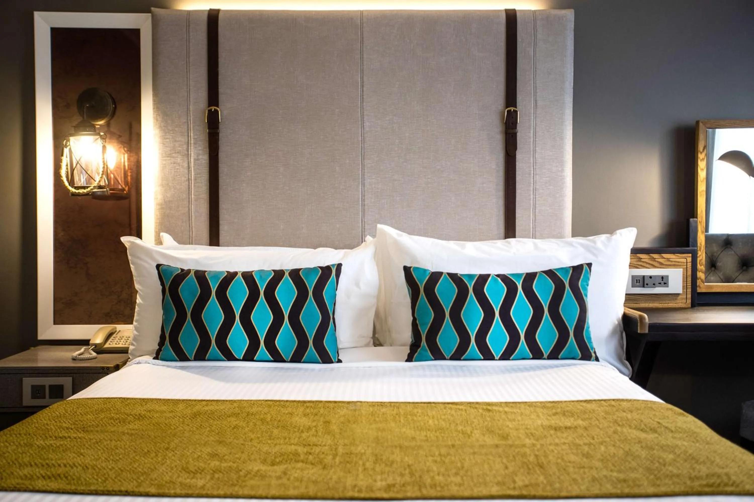 Bedroom, Bed in Southern Sun Ridgeway Lusaka