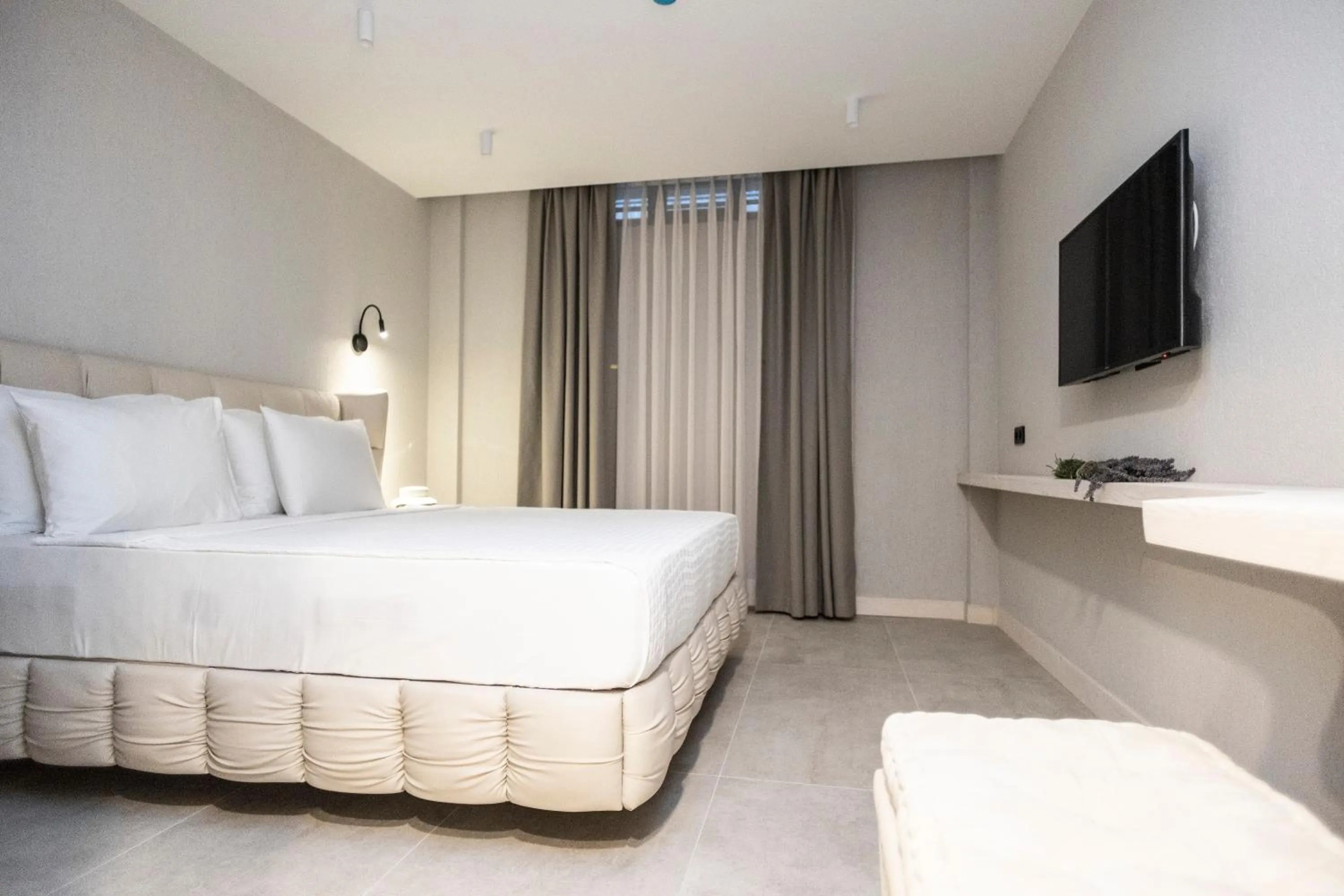 Photo of the whole room, Bed in Ala Da Vinci Hotel Alaçatı