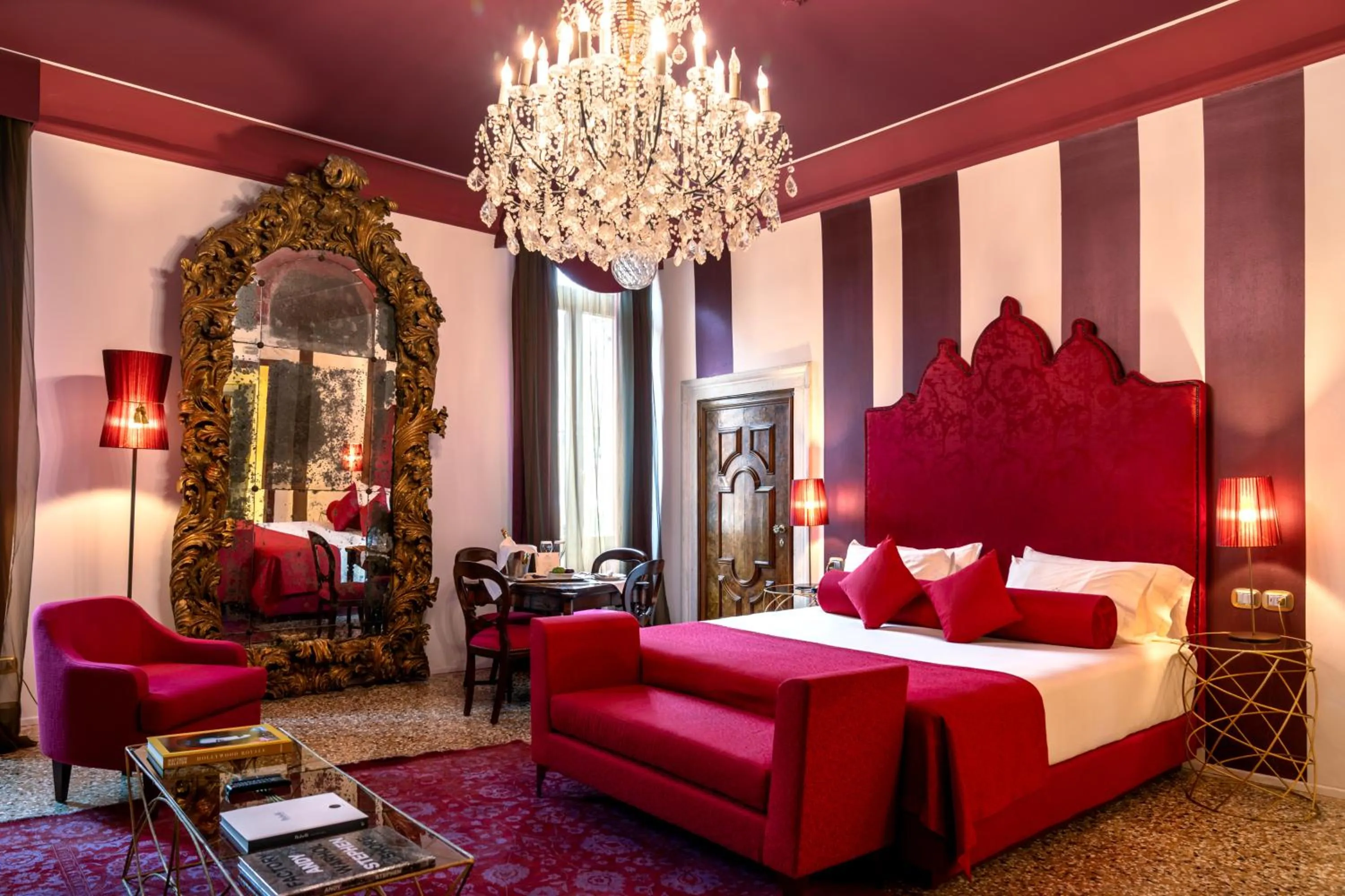 Bed in Excess Venice Boutique Hotel & Private Spa - Adults Only